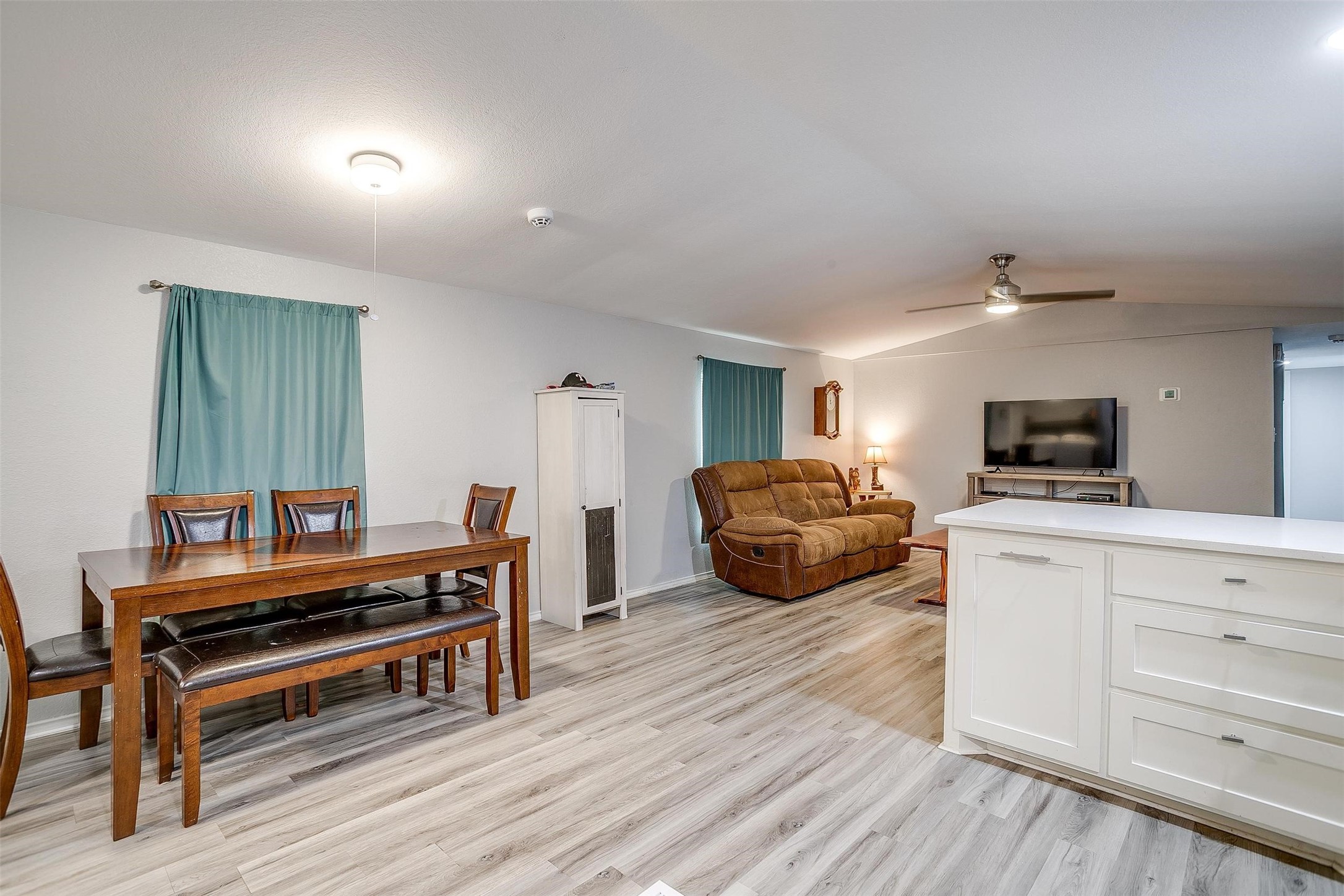 1833 Lariat Lane