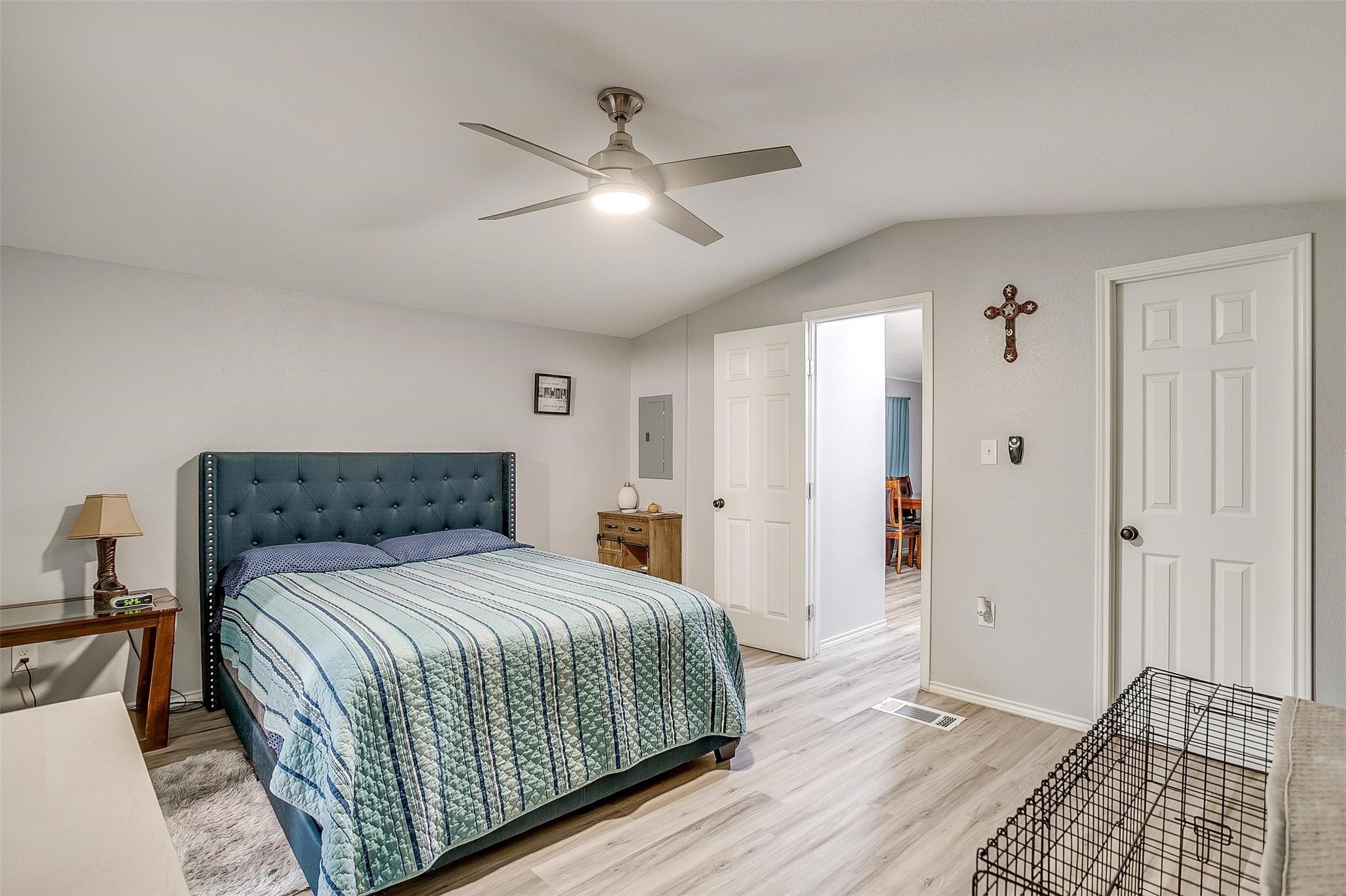 1833 Lariat Lane