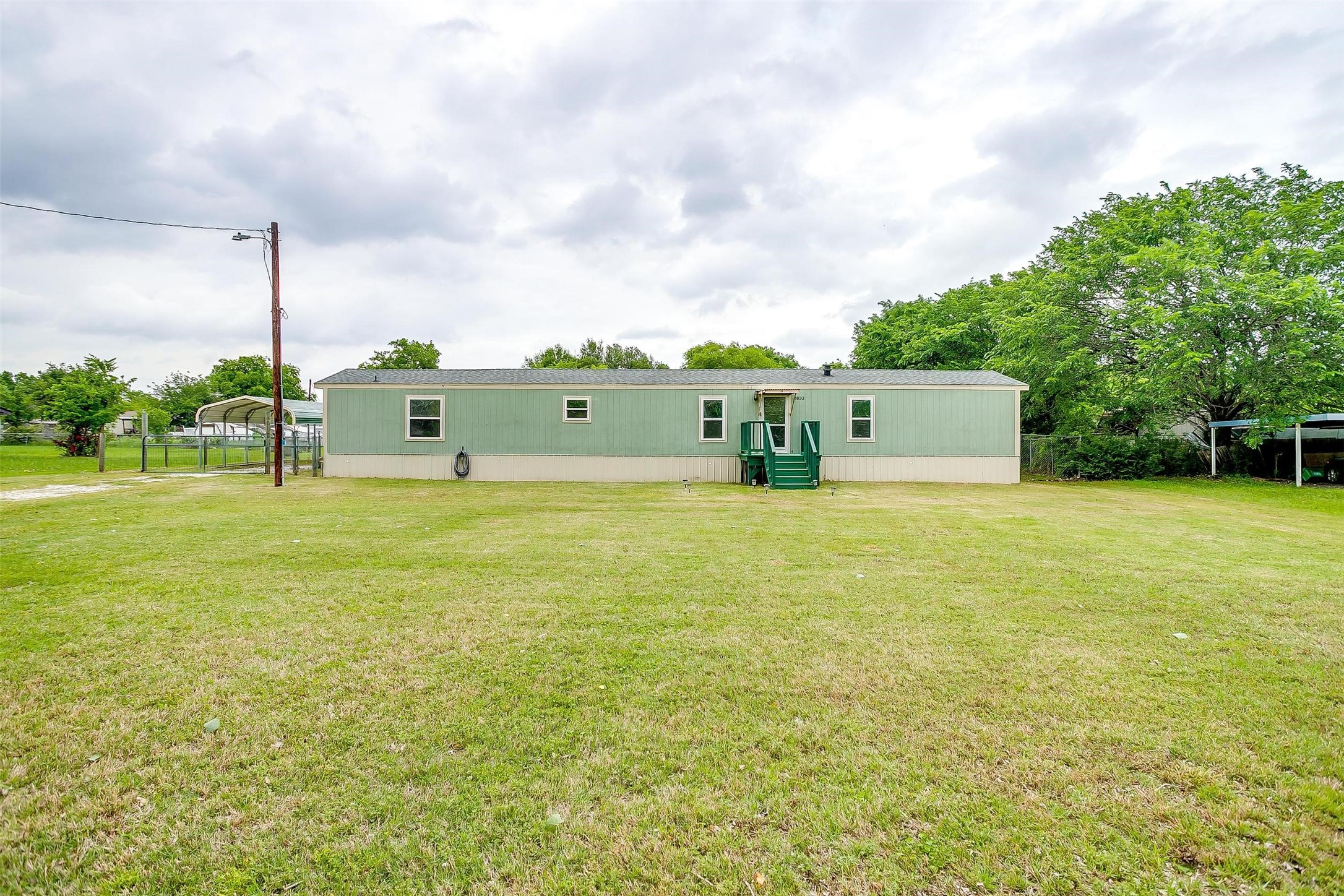 1833 Lariat Lane