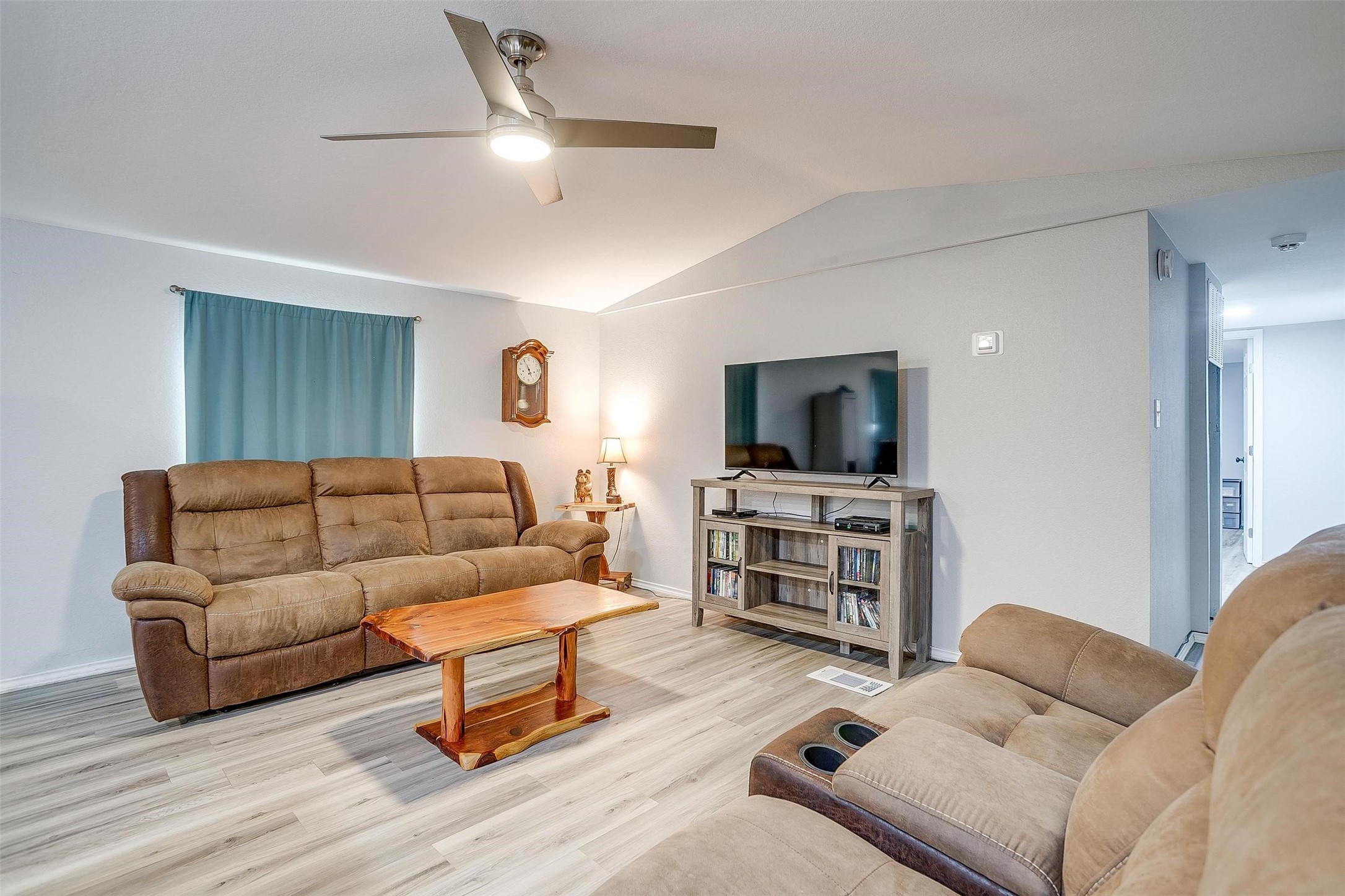 1833 Lariat Lane