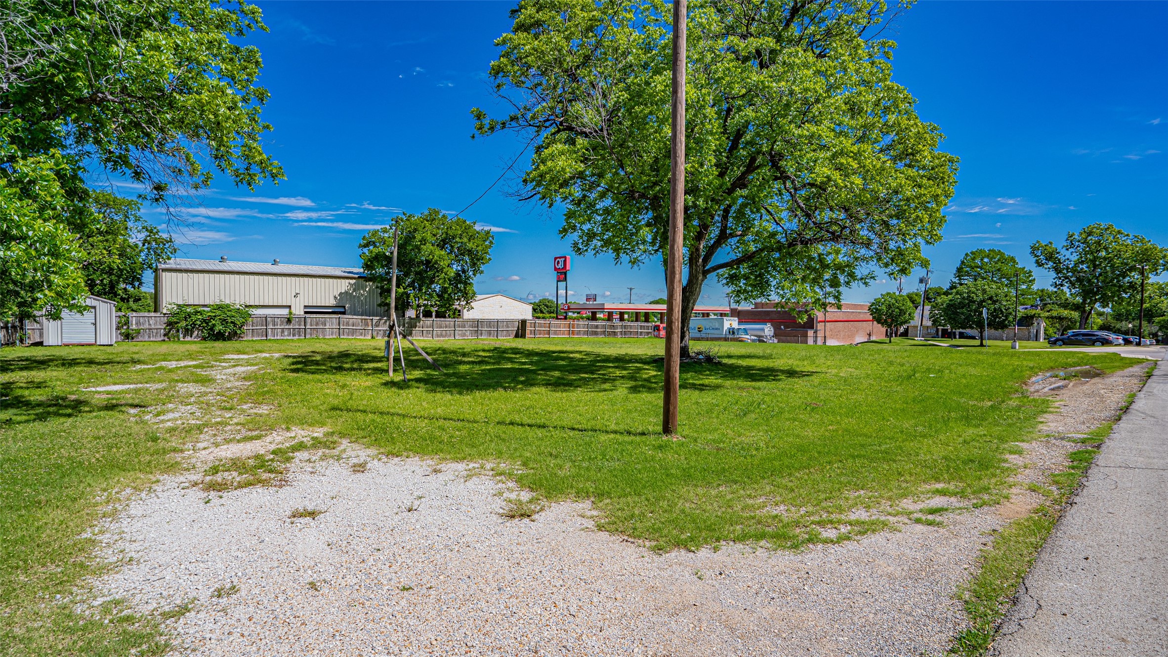 124 Andersons Street