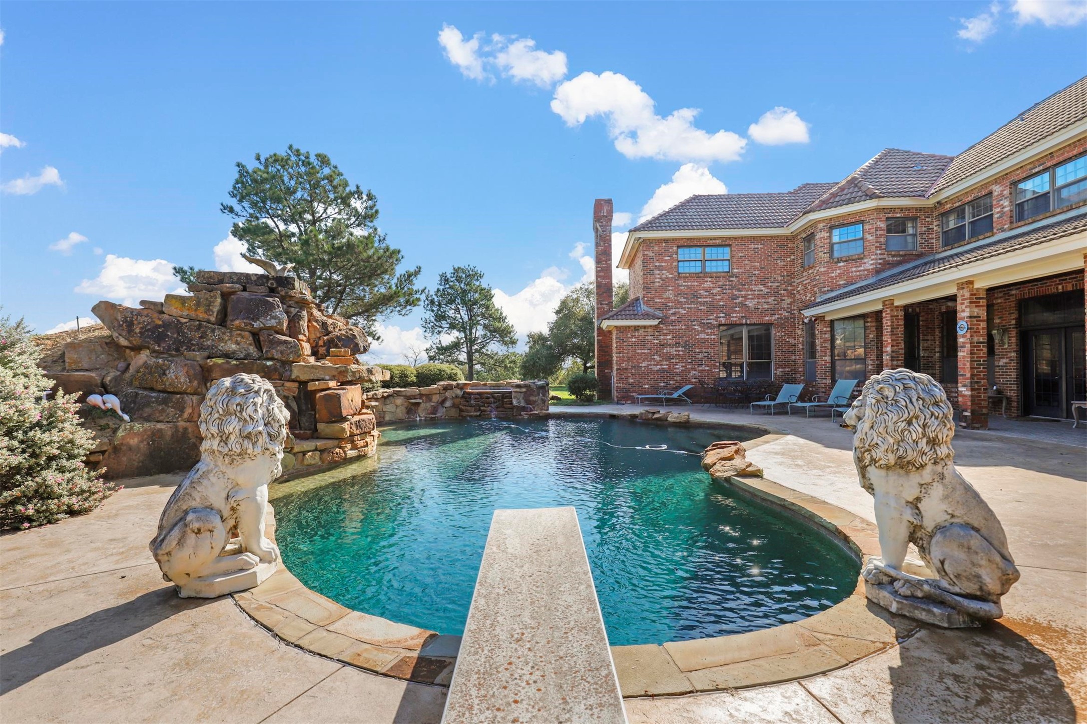 3705 Northcrest Drive