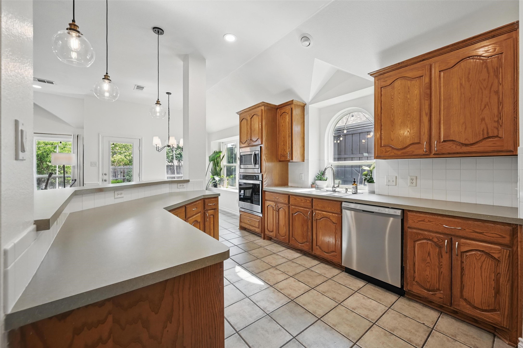 5332 Rolling Meadows Drive