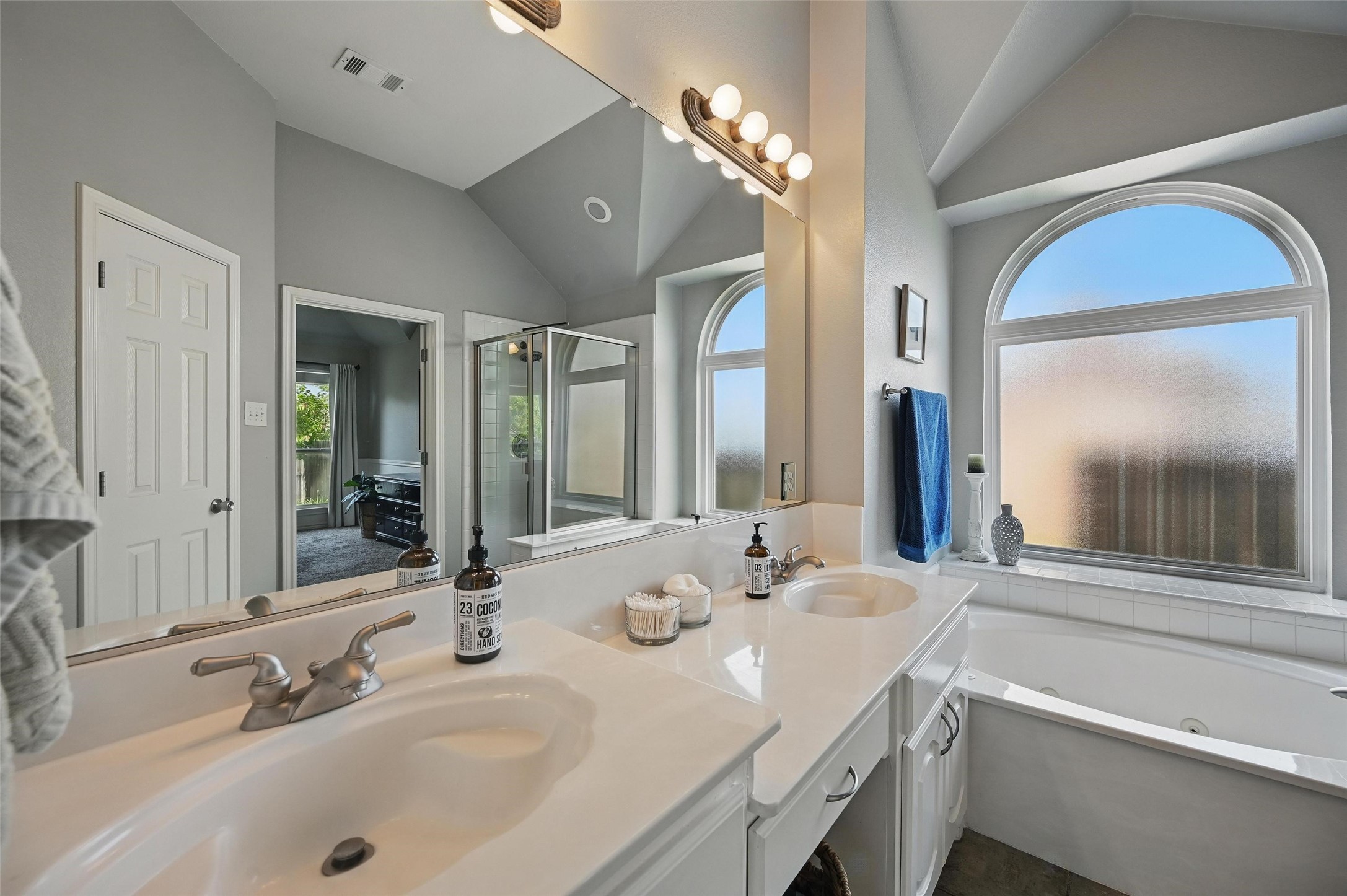 5332 Rolling Meadows Drive