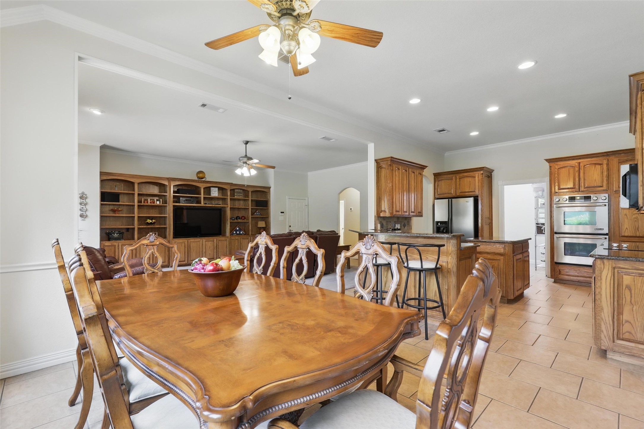 104 E Hidden Meadow Court