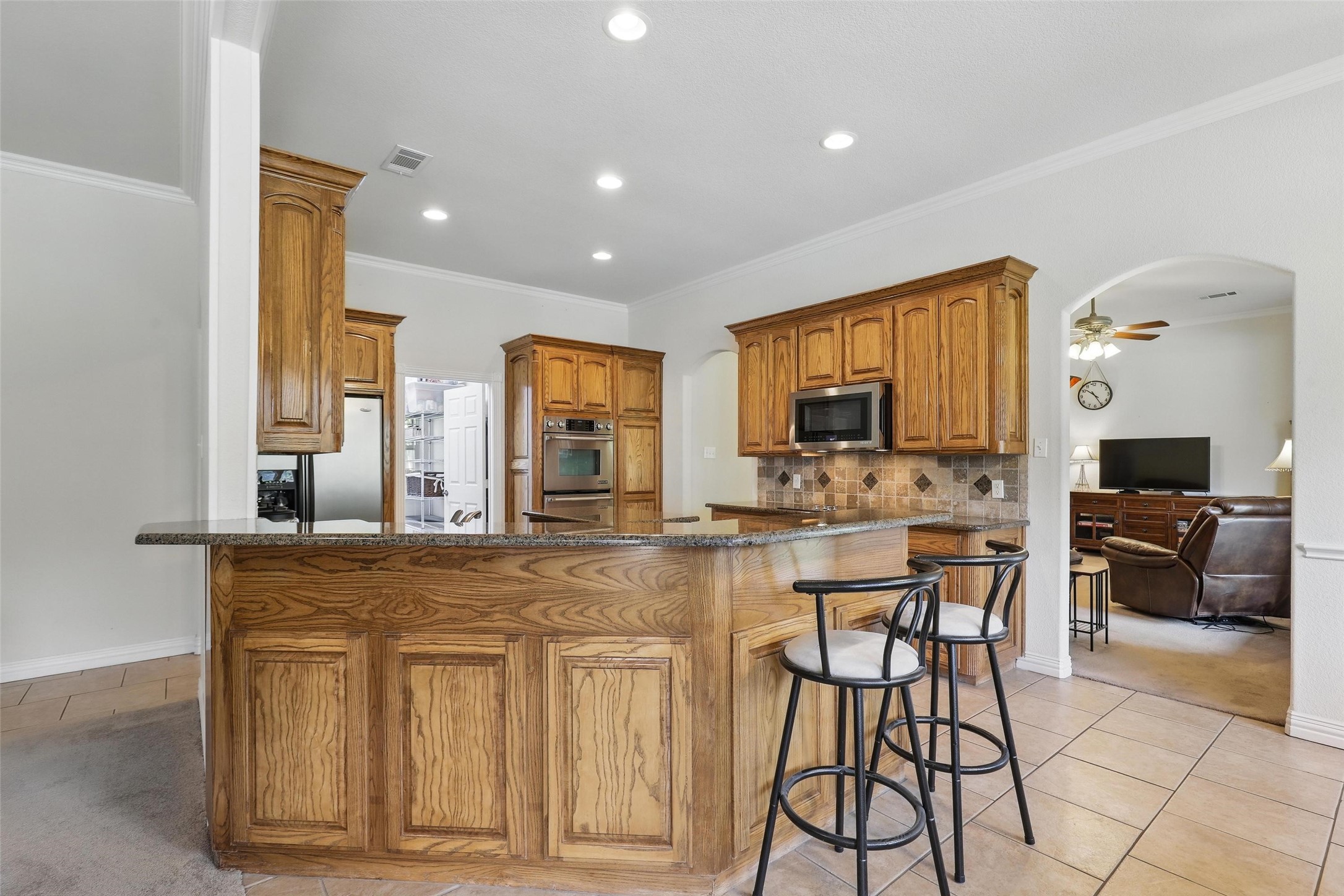 104 E Hidden Meadow Court