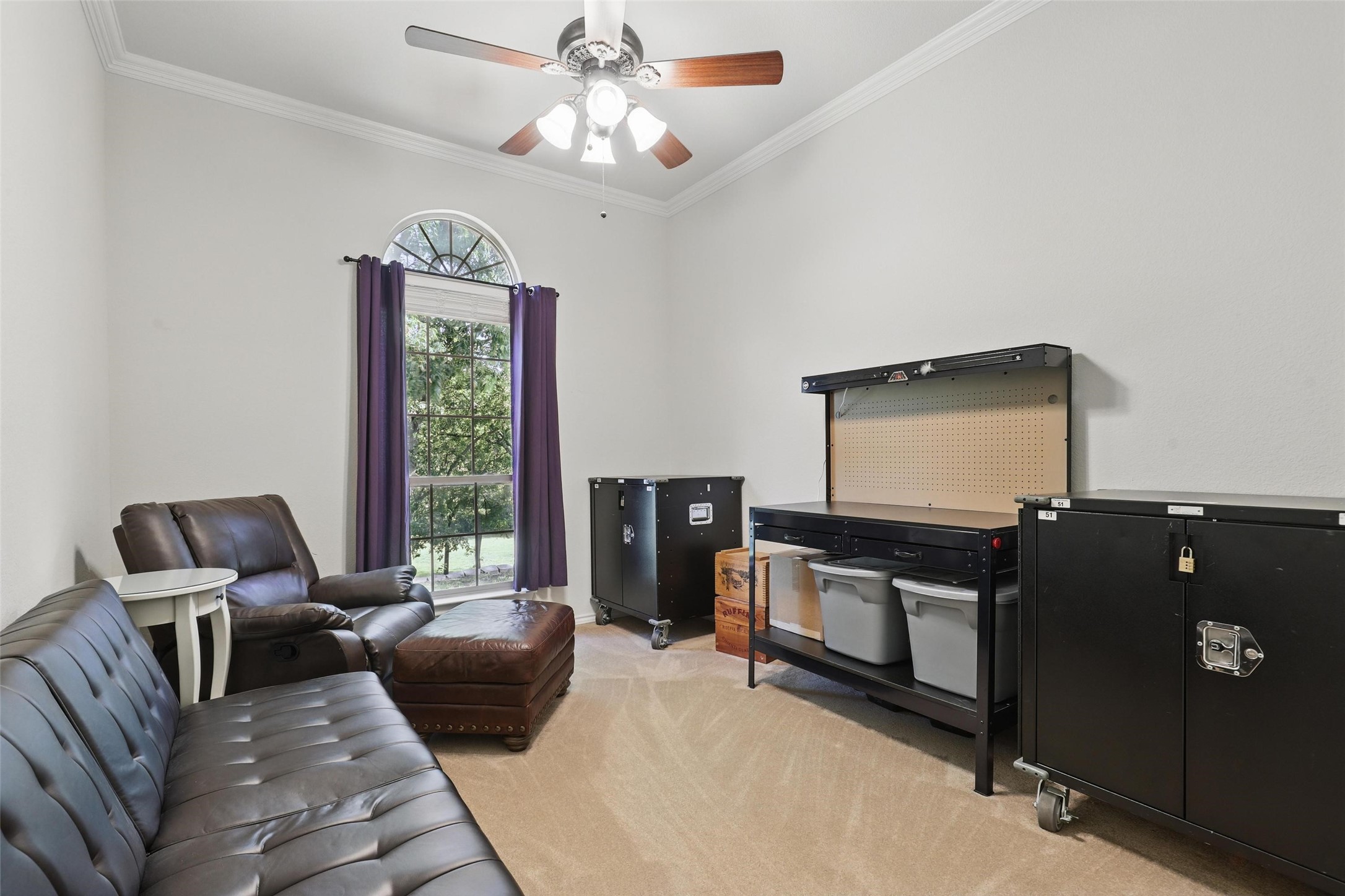 104 E Hidden Meadow Court