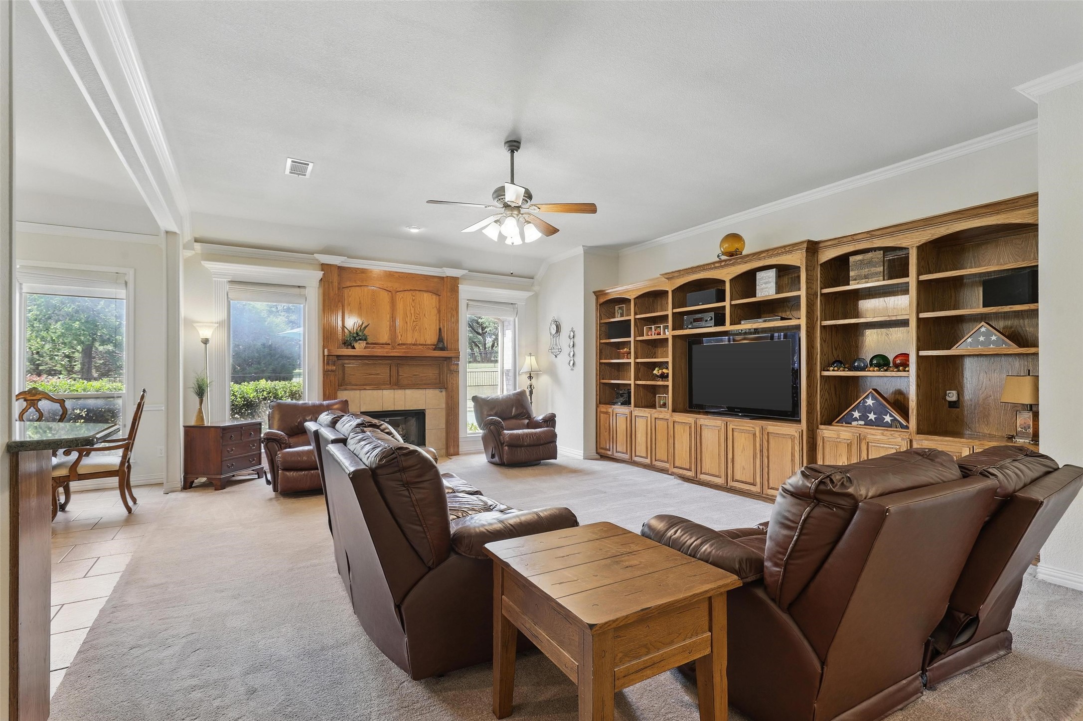 104 E Hidden Meadow Court