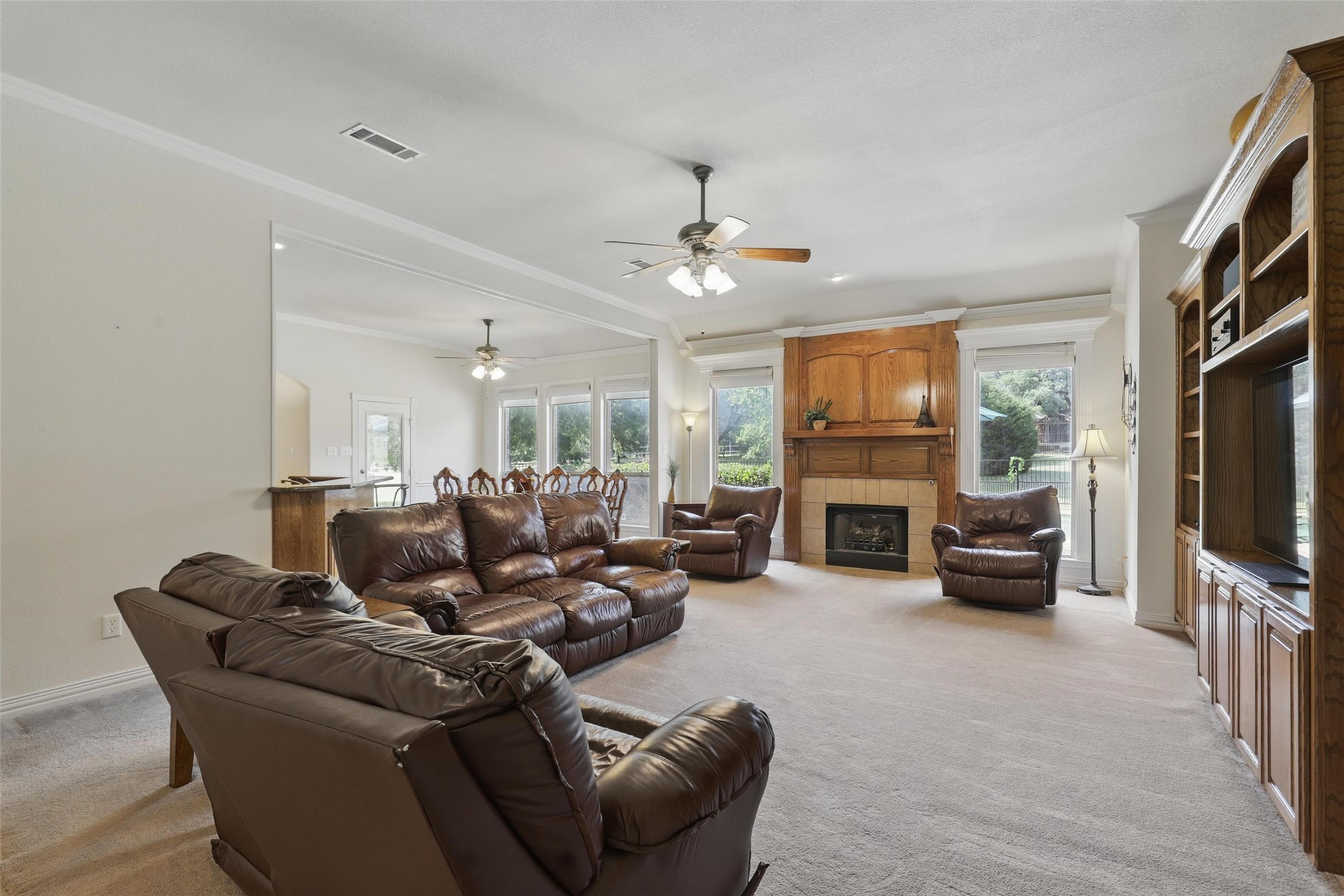 104 E Hidden Meadow Court