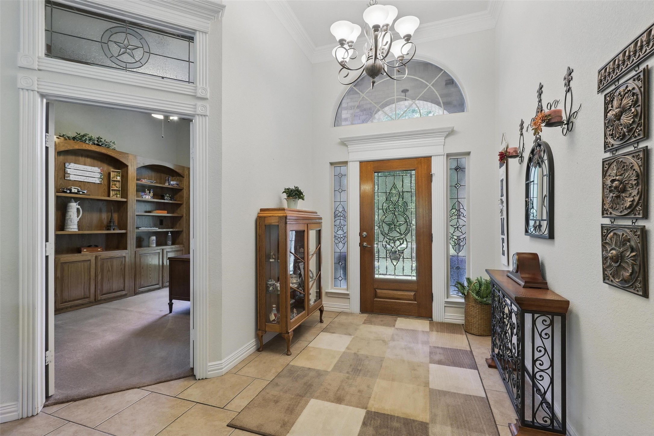 104 E Hidden Meadow Court