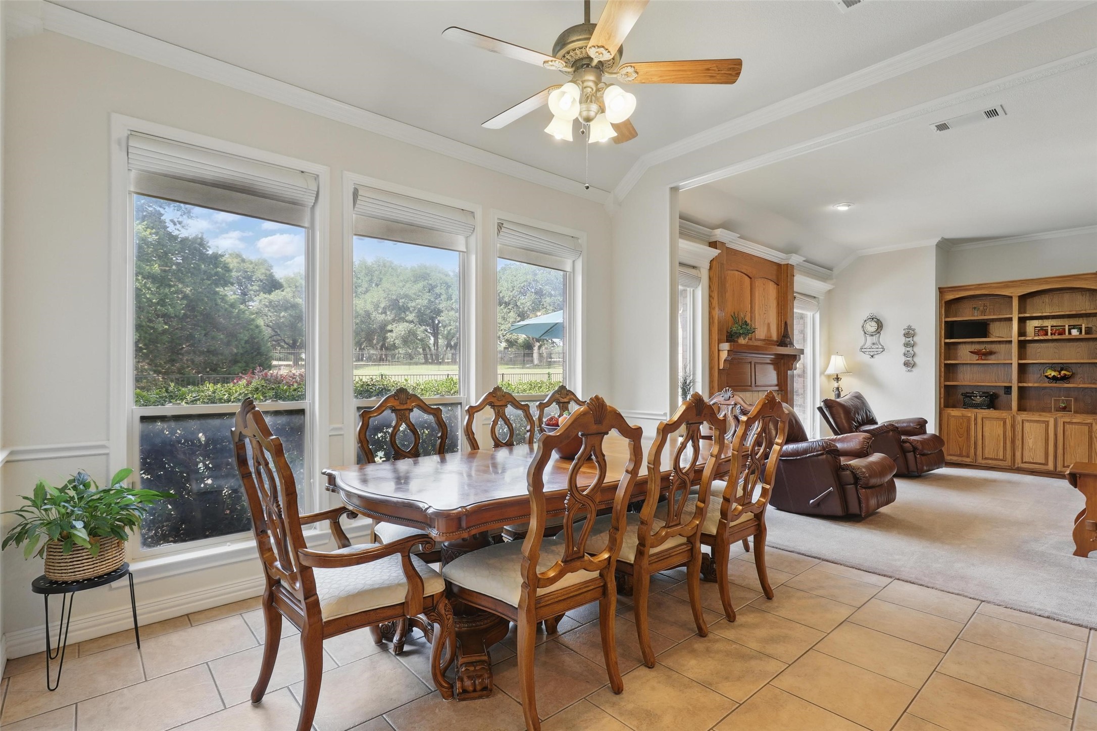 104 E Hidden Meadow Court