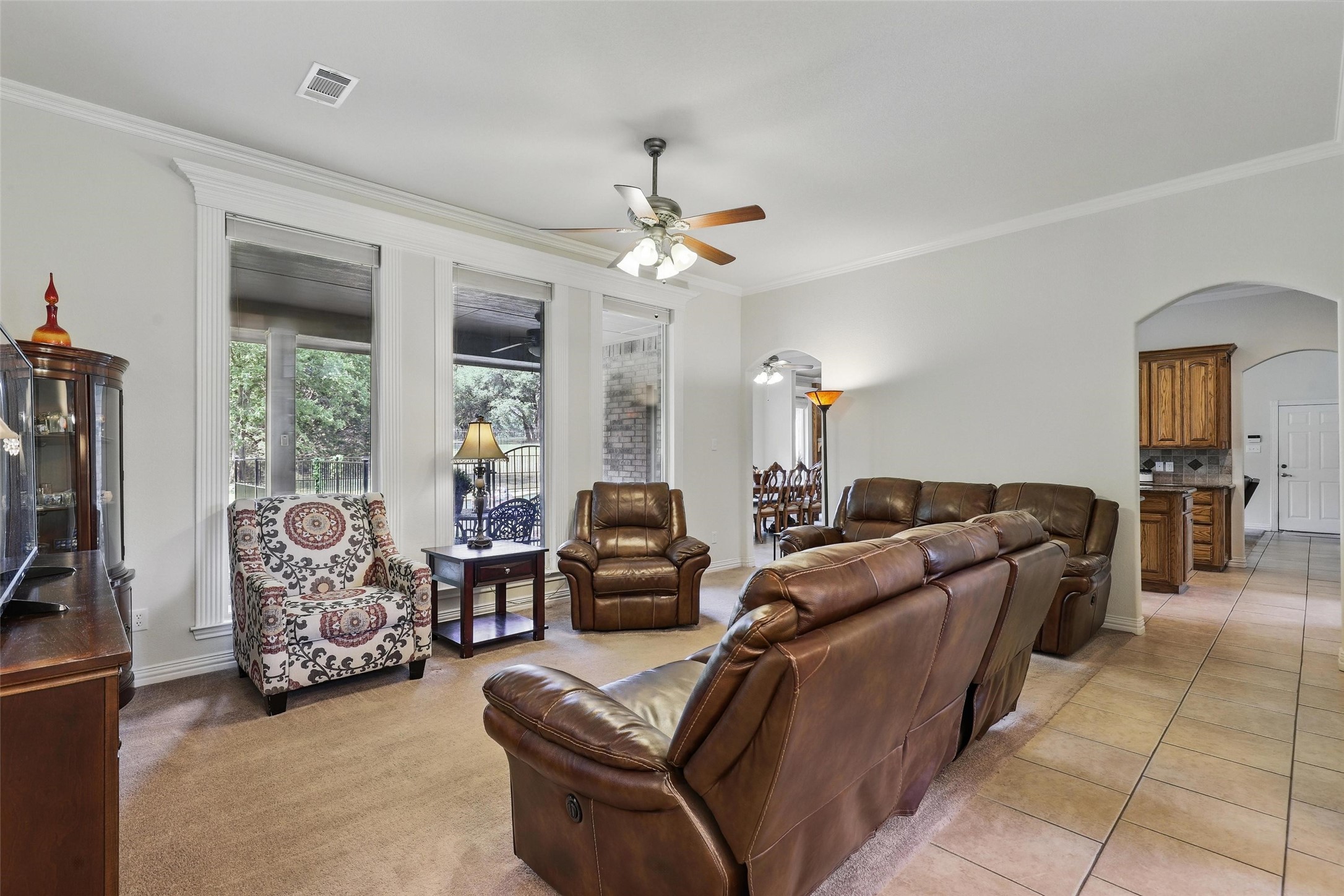 104 E Hidden Meadow Court