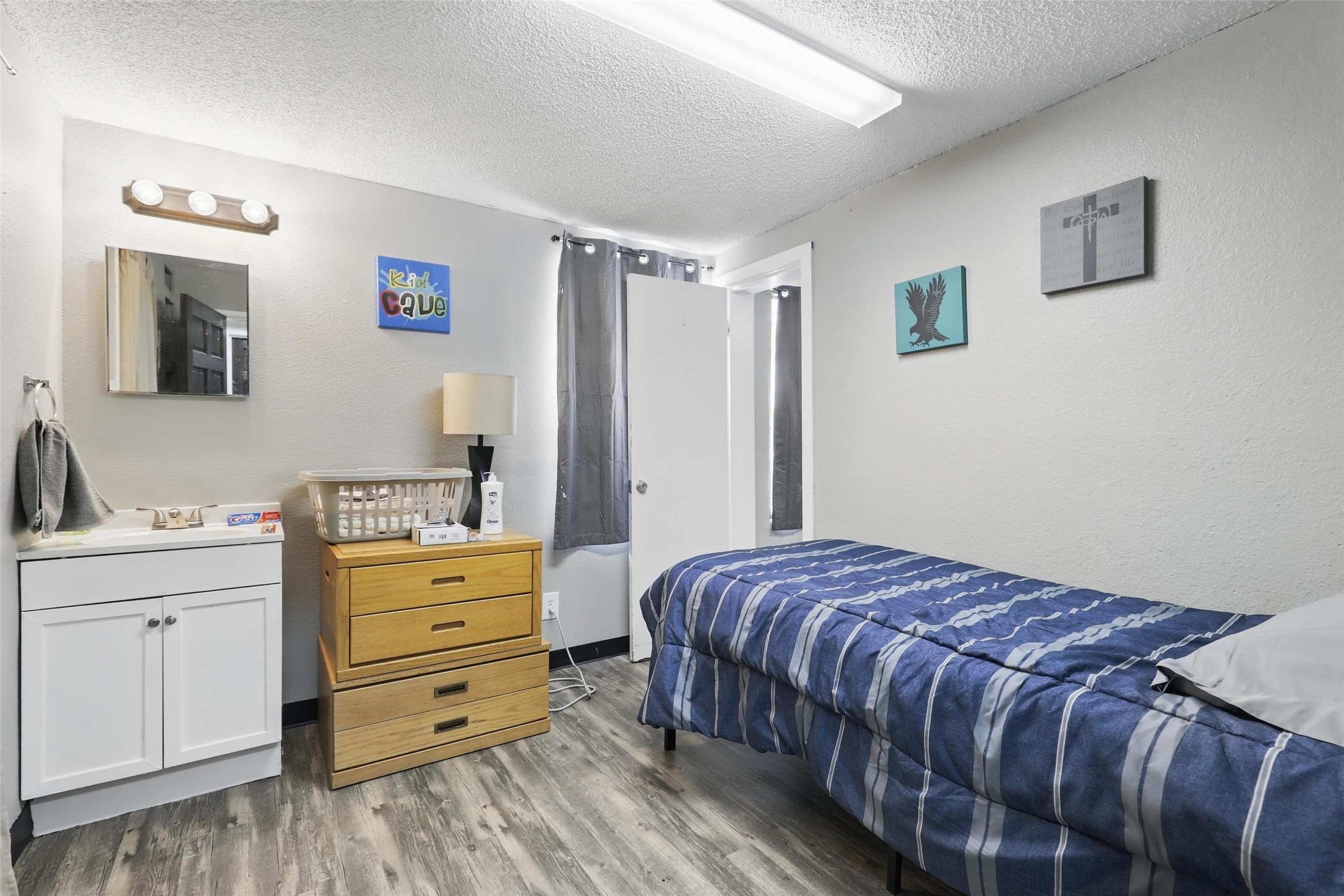 1915 N Wilhite Street