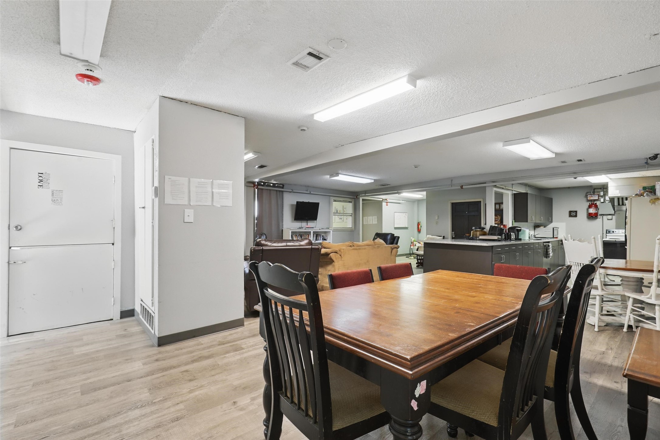 1915 N Wilhite Street