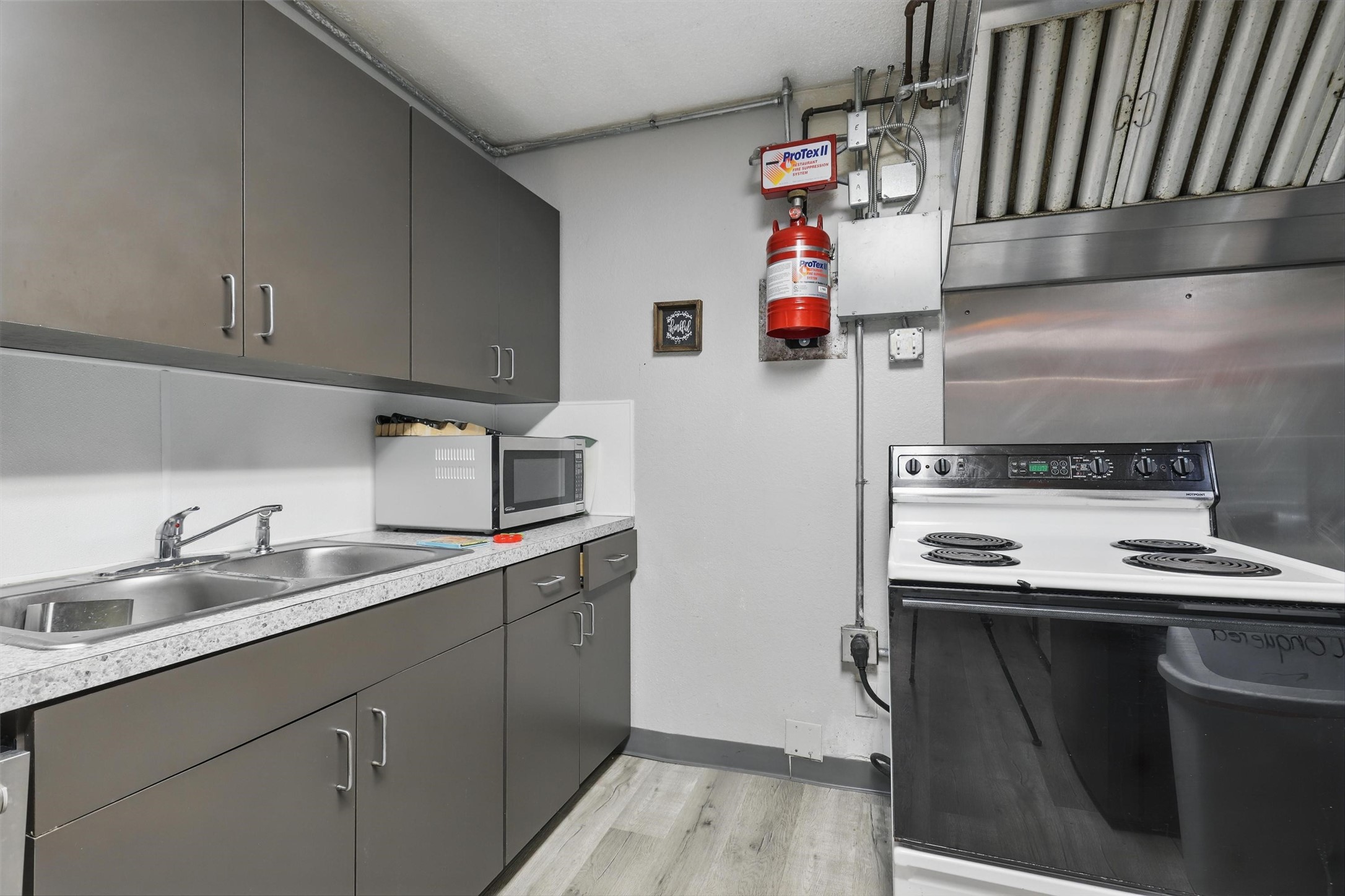 1915 N Wilhite Street