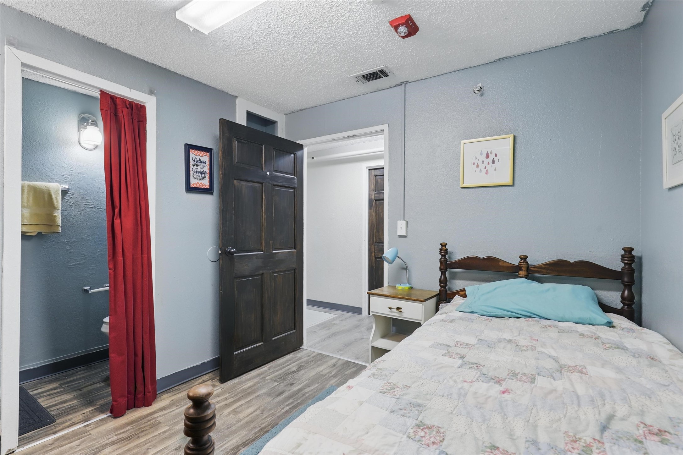 1915 N Wilhite Street