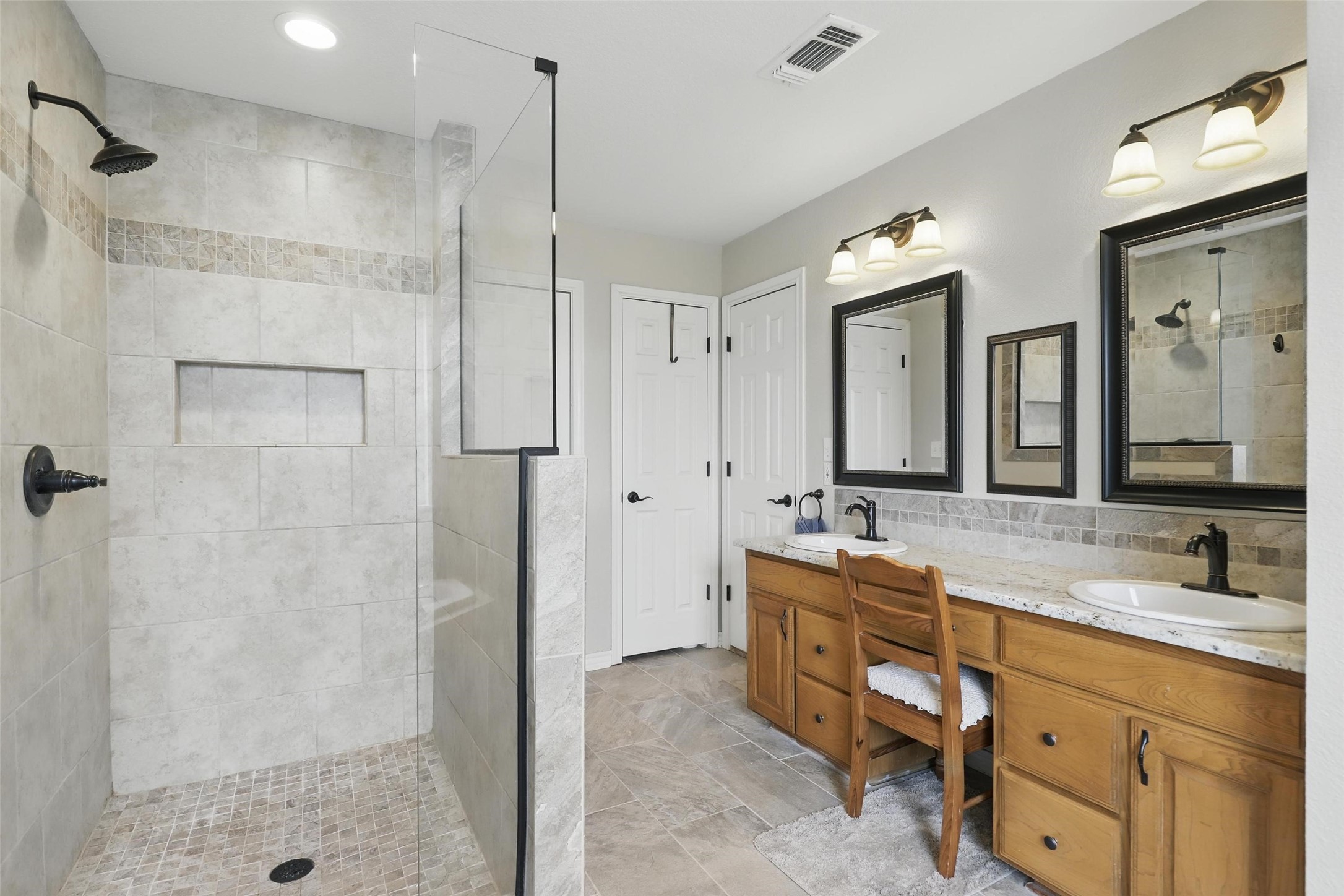 9816 County Road 603c