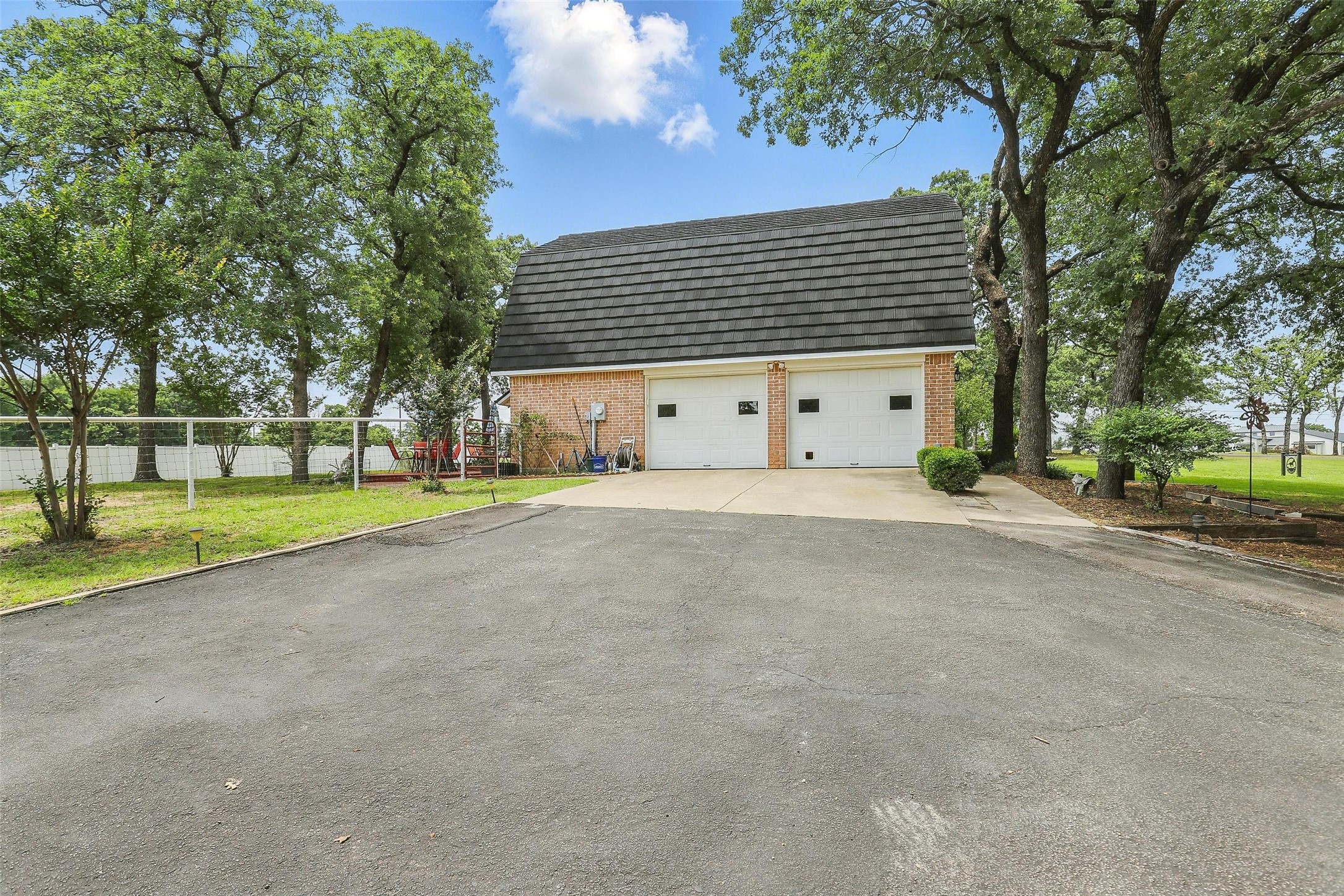 9816 County Road 603c