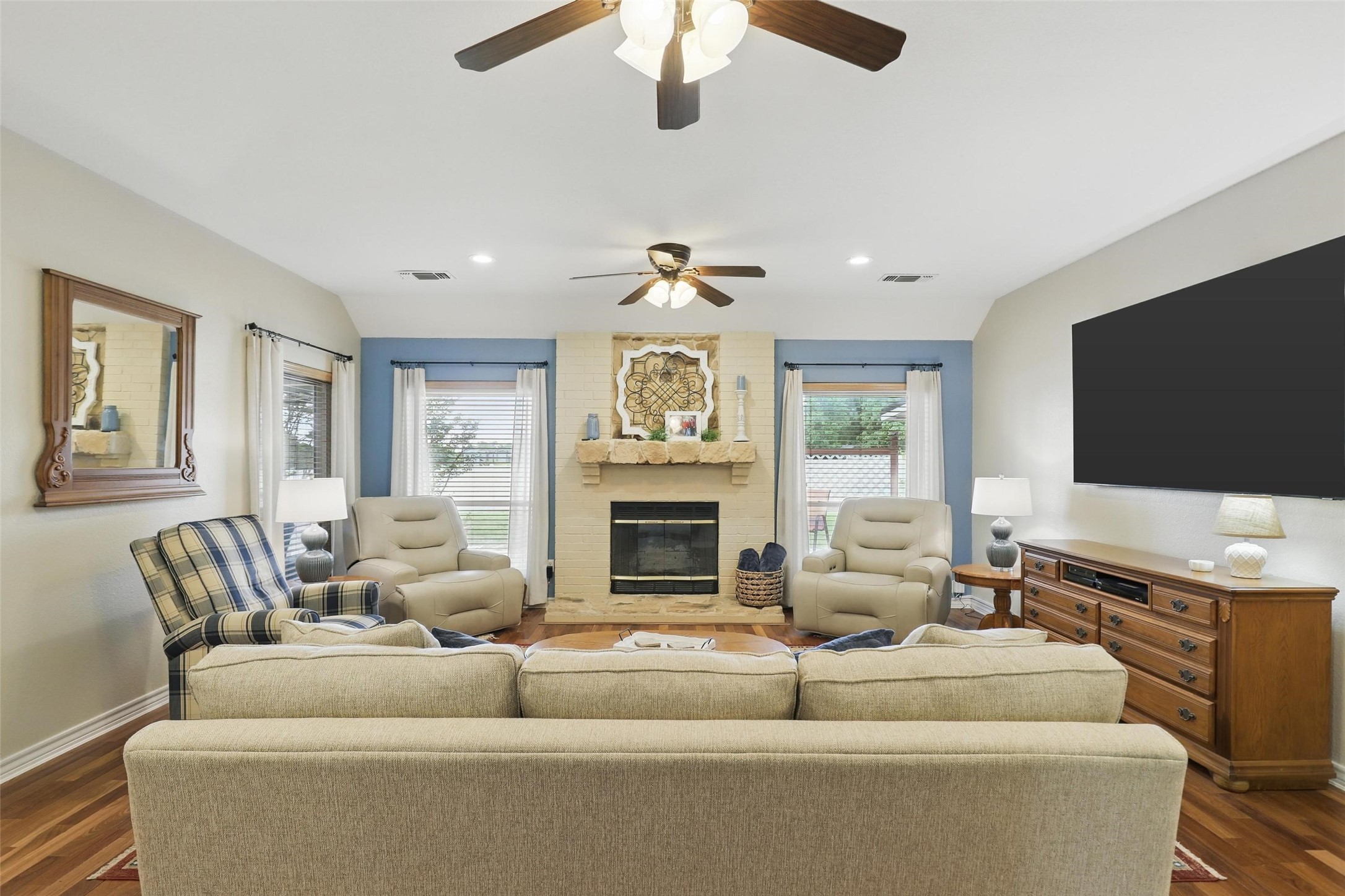 9816 County Road 603c