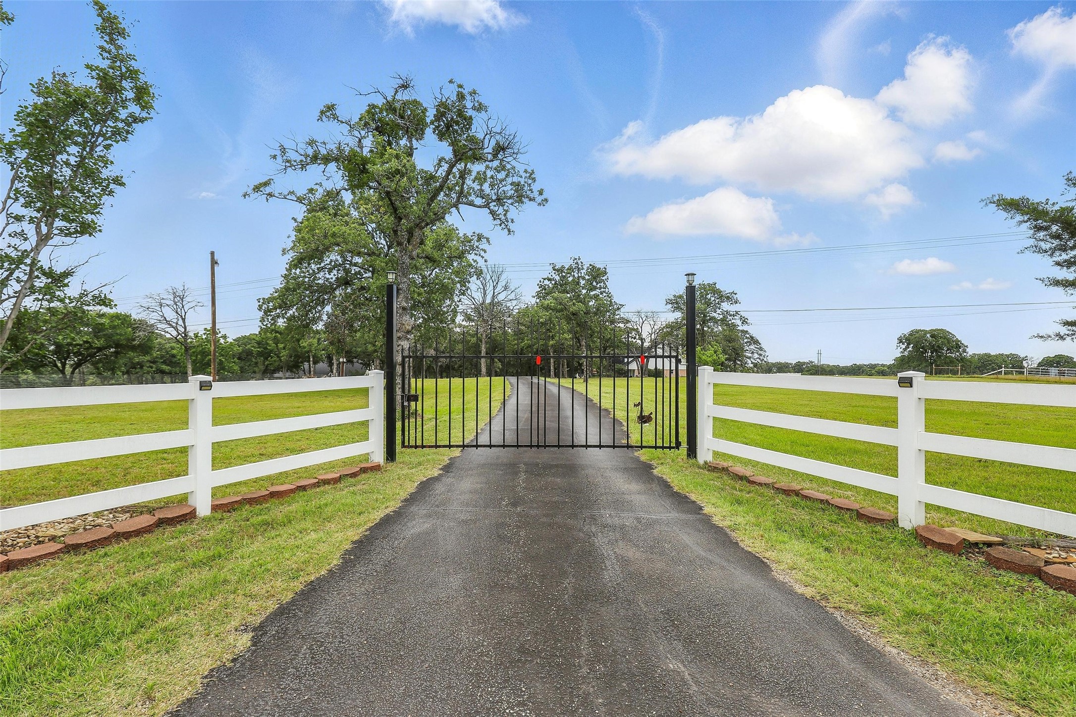 9816 County Road 603c