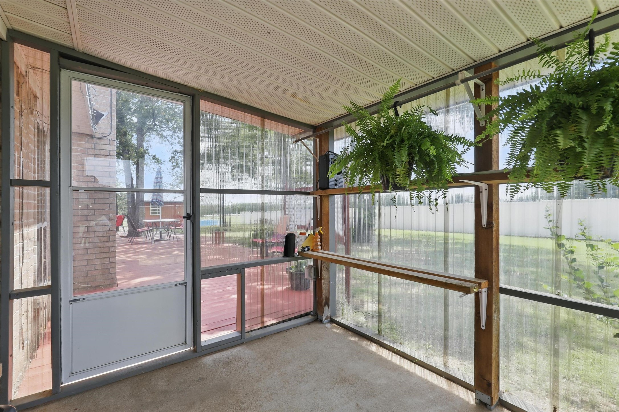 9816 County Road 603c