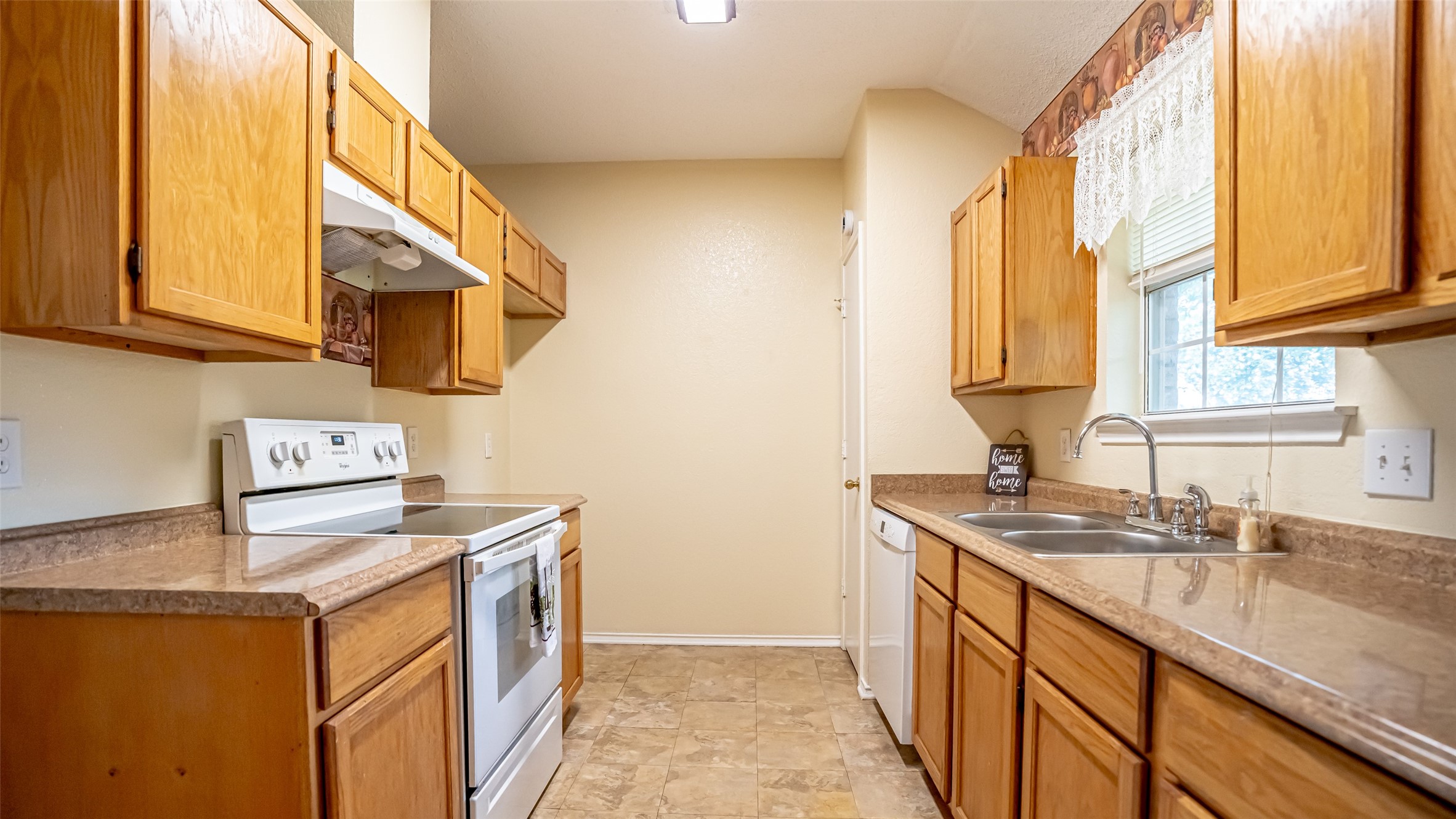 906 Pear Court