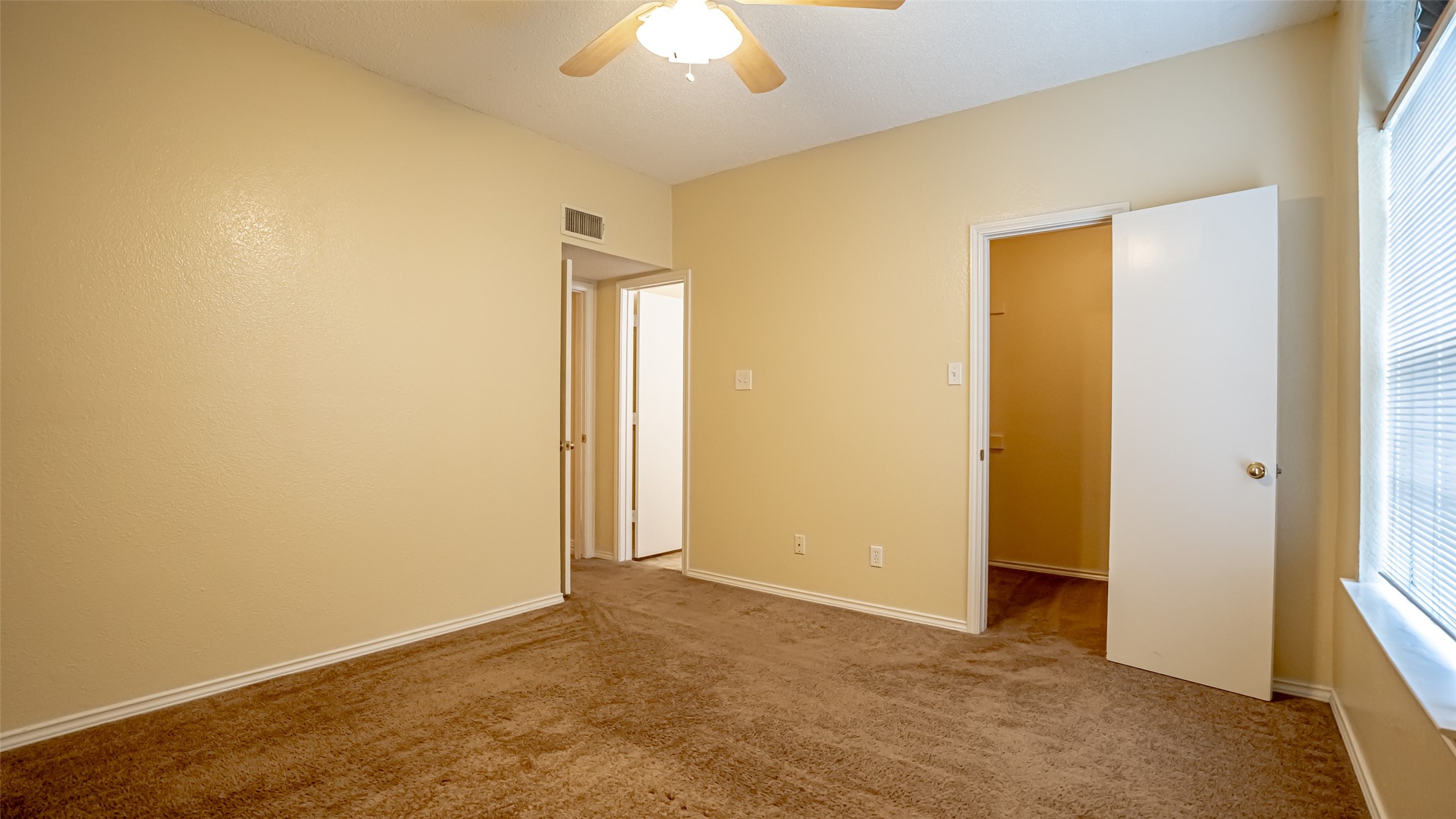906 Pear Court