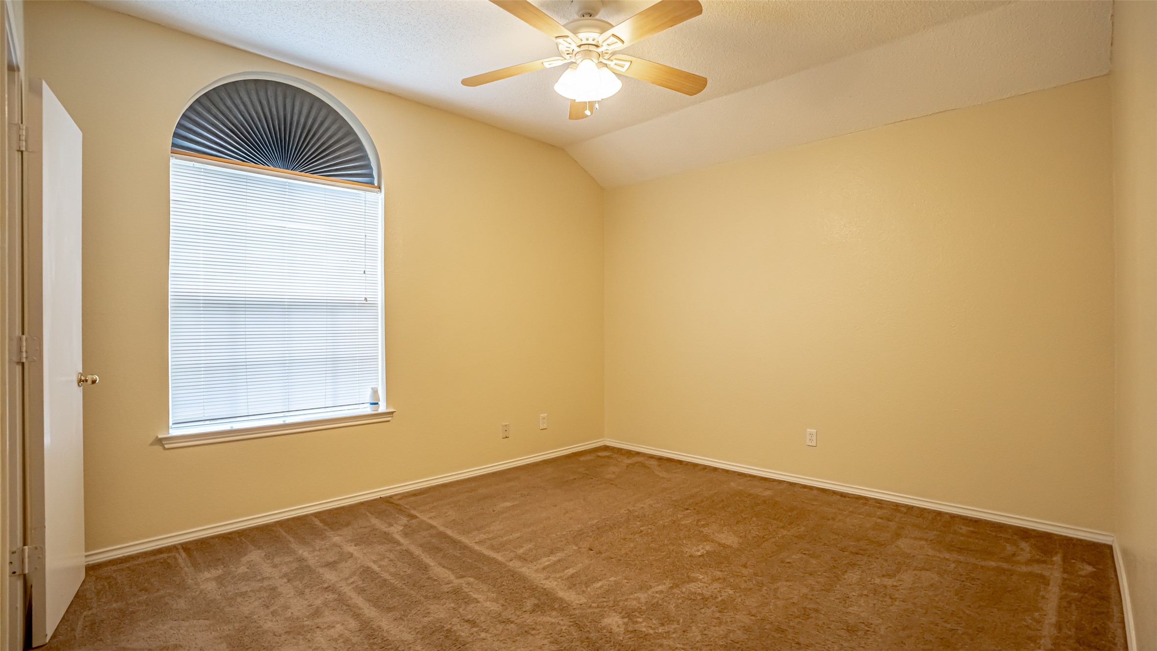 906 Pear Court