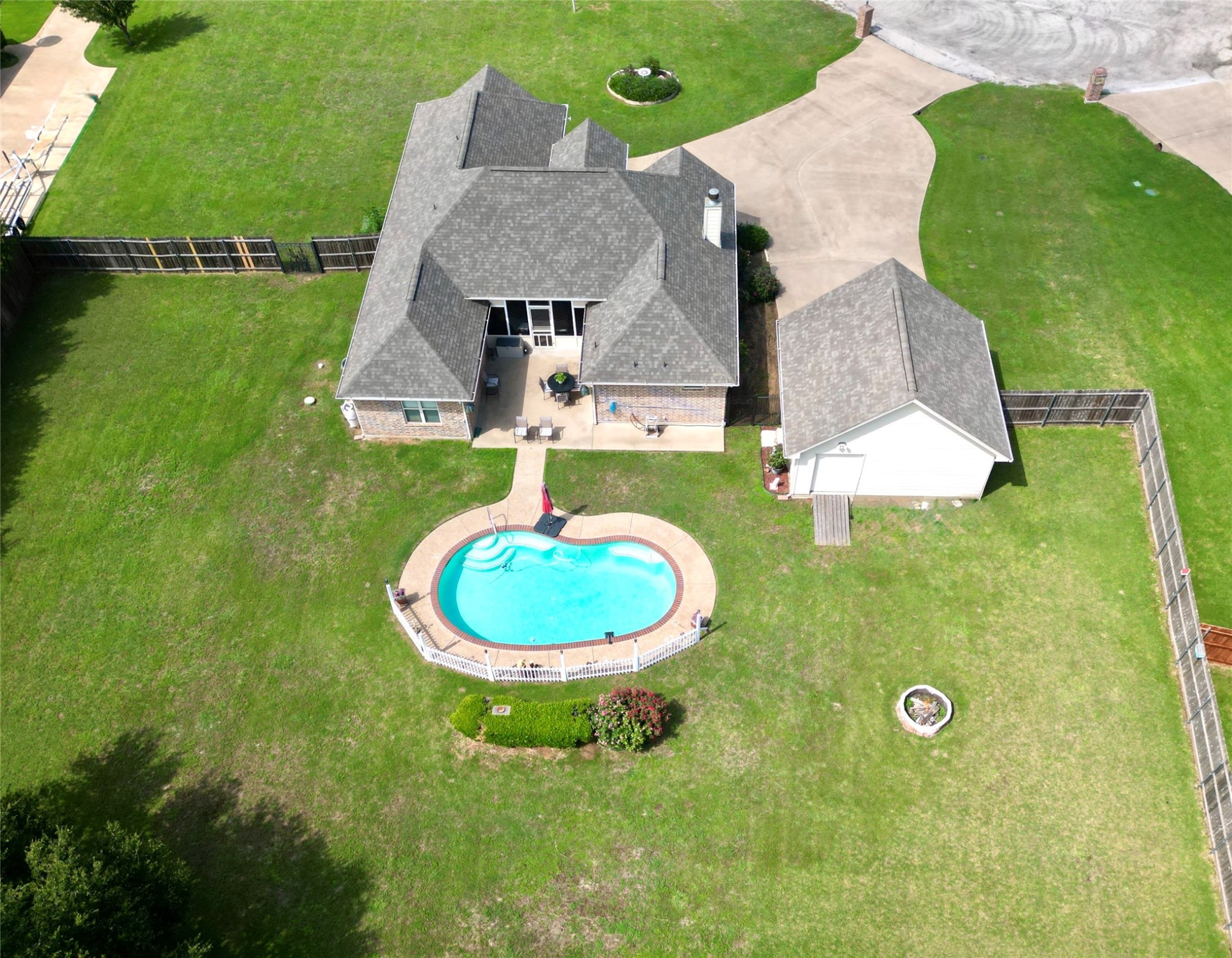 2309 E Emerald Bend Court