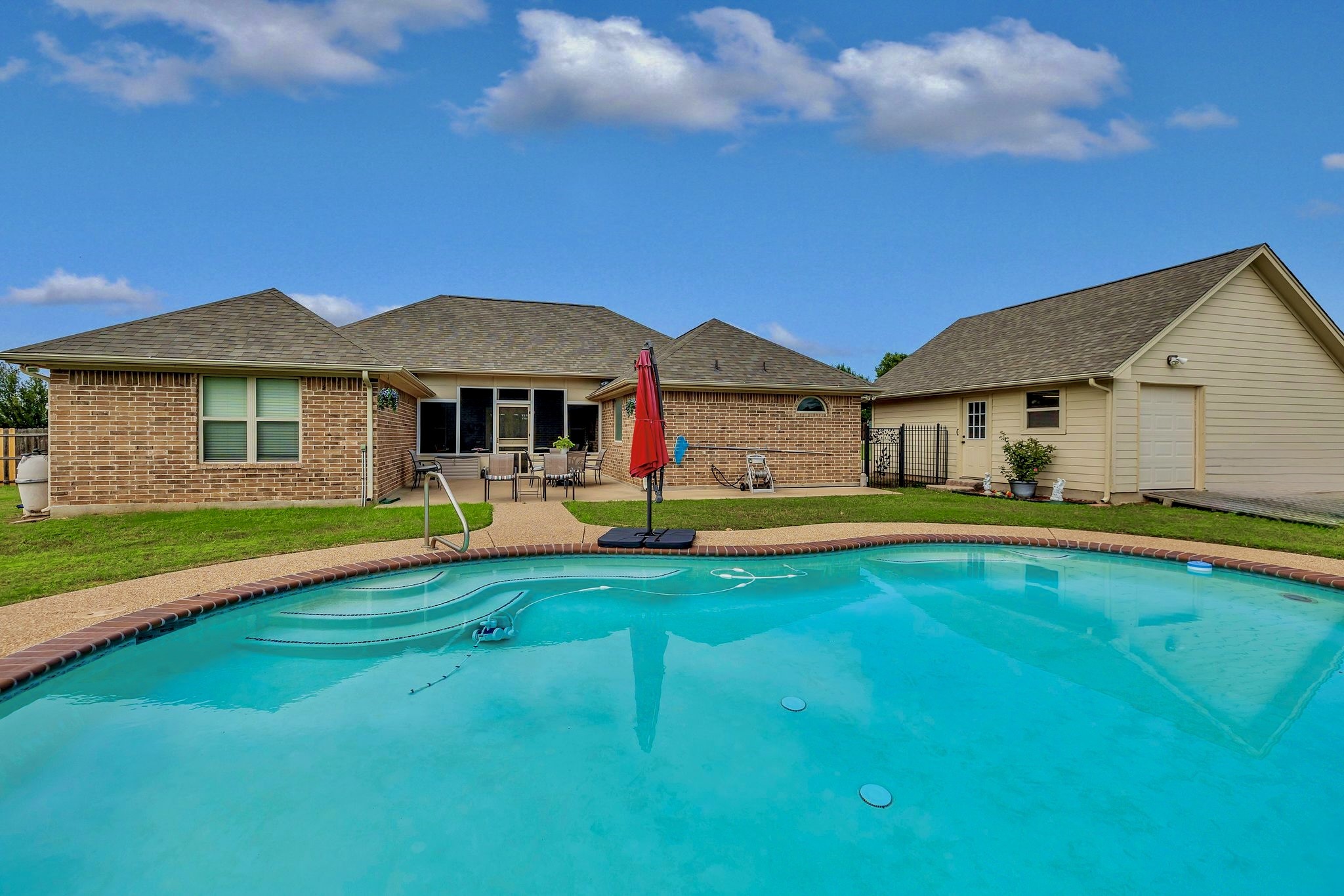2309 E Emerald Bend Court