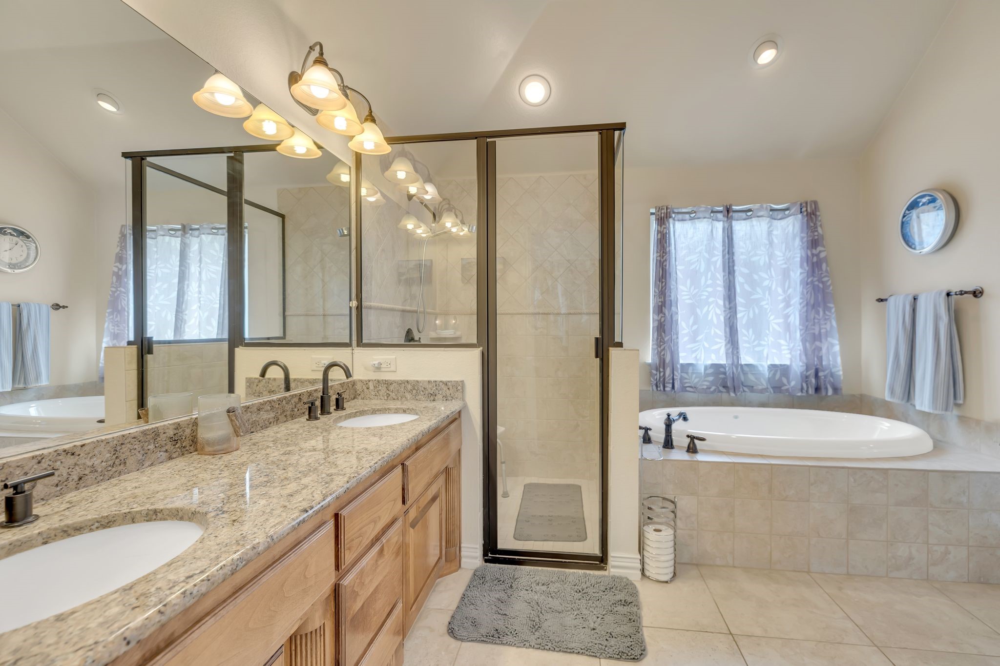 2309 E Emerald Bend Court