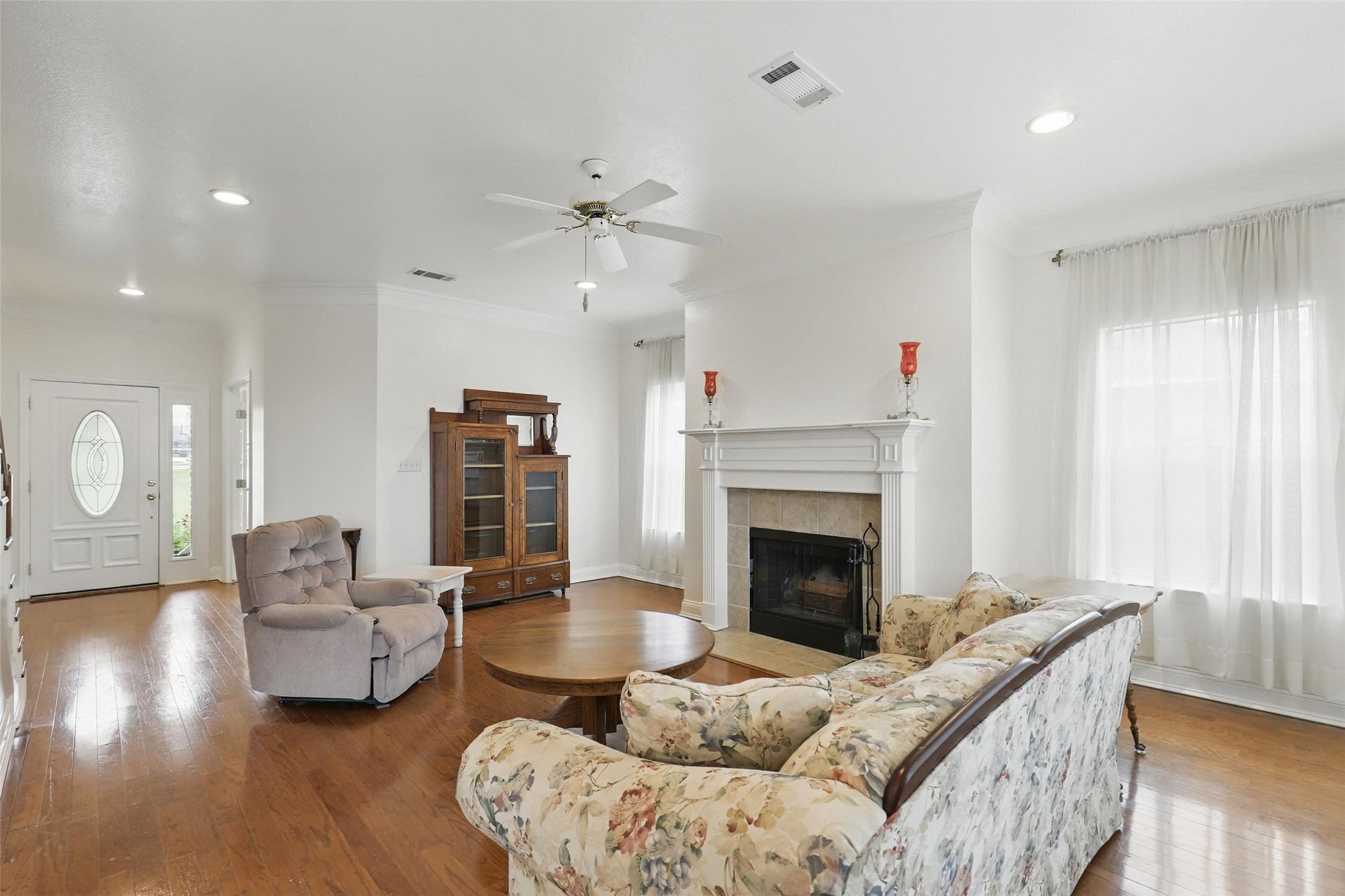 2824 Greenway Drive