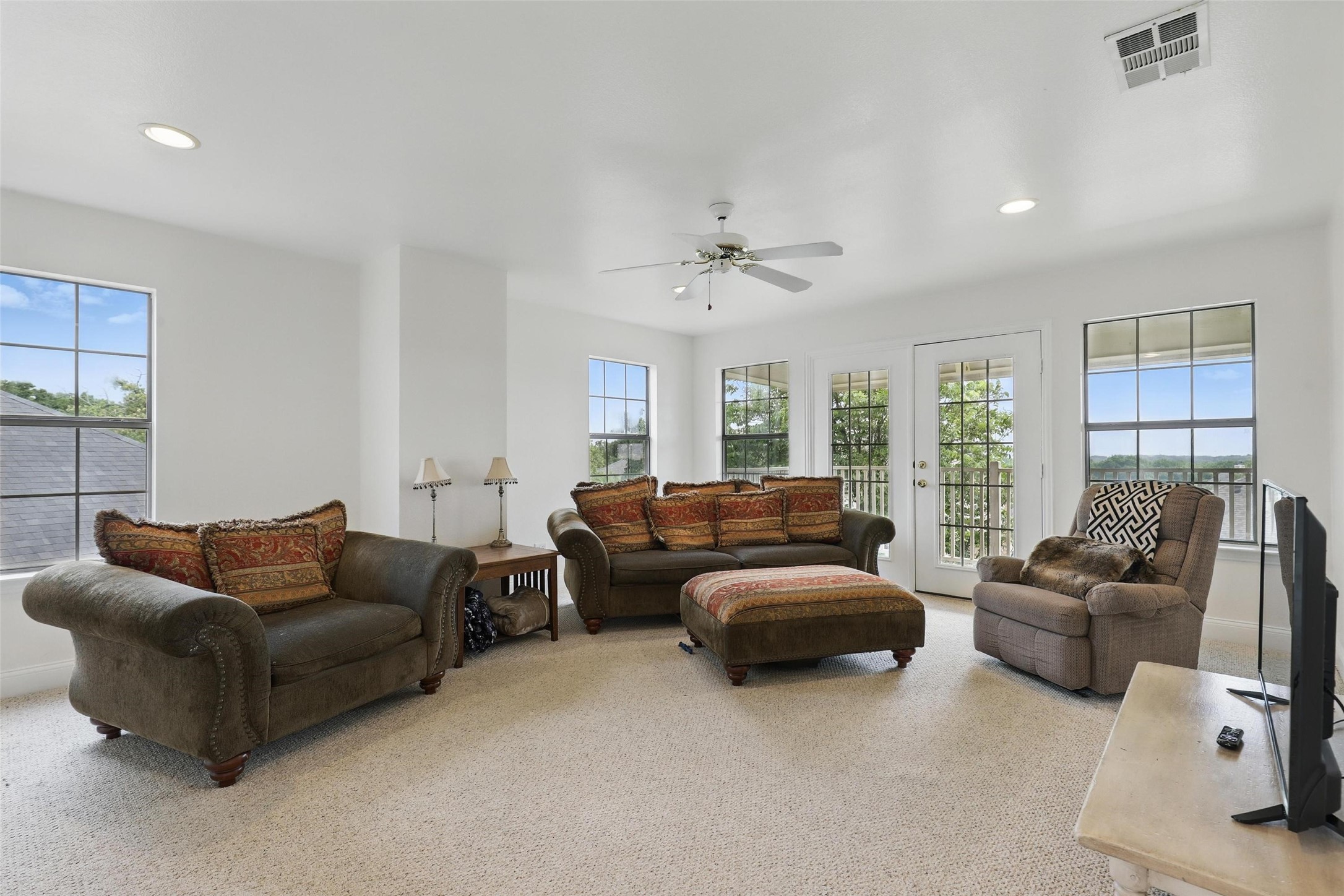 2824 Greenway Drive