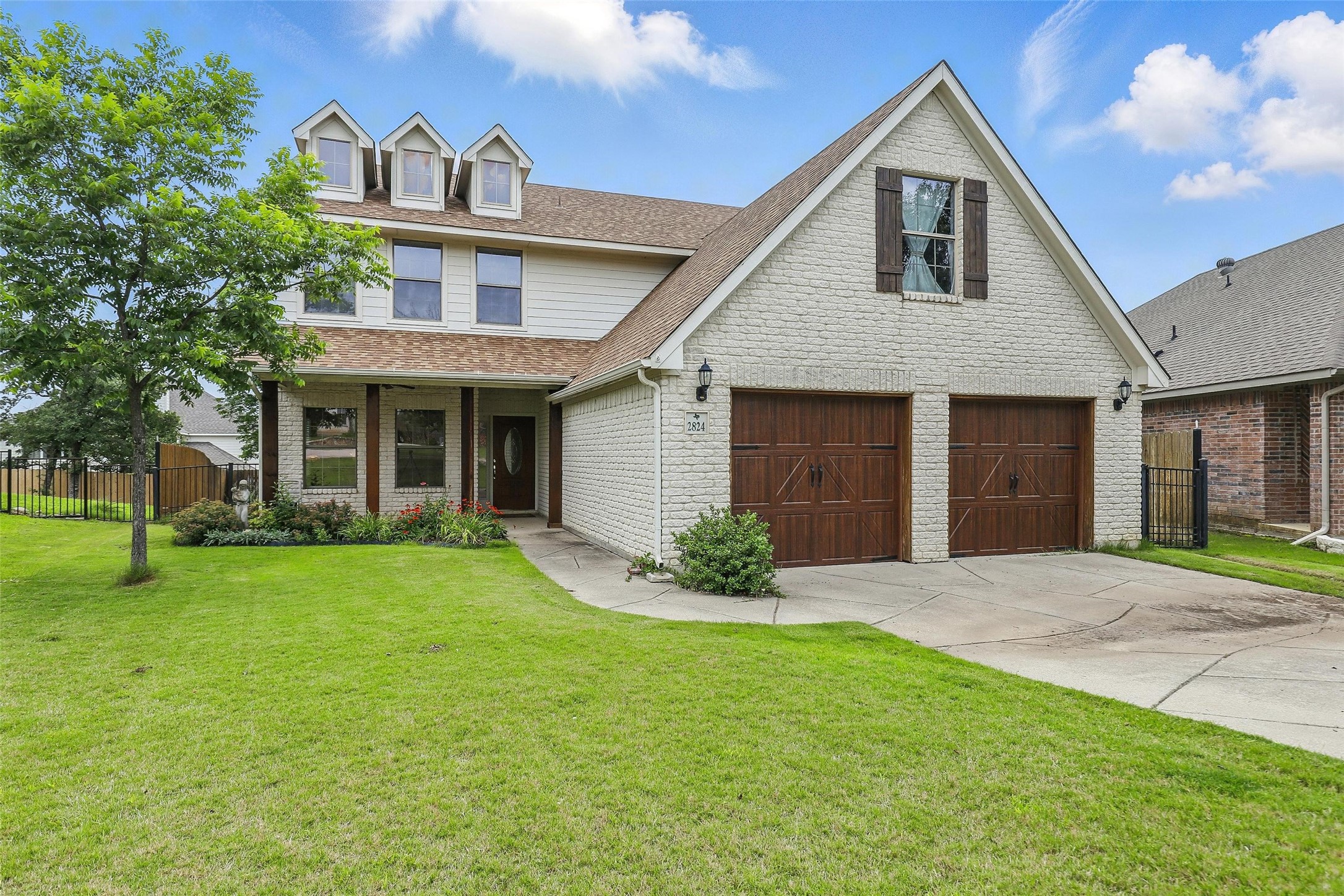 2824 Greenway Drive