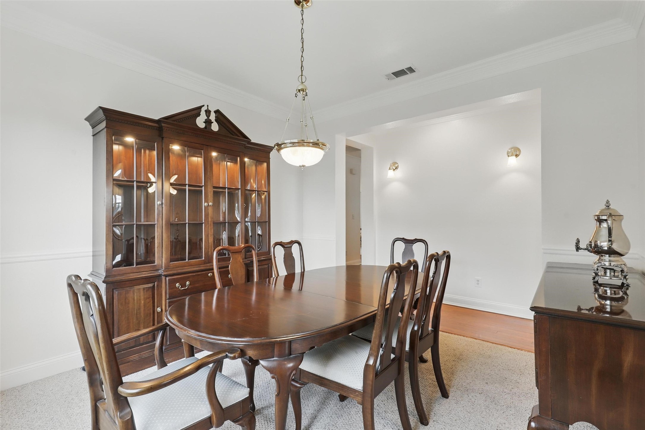2824 Greenway Drive