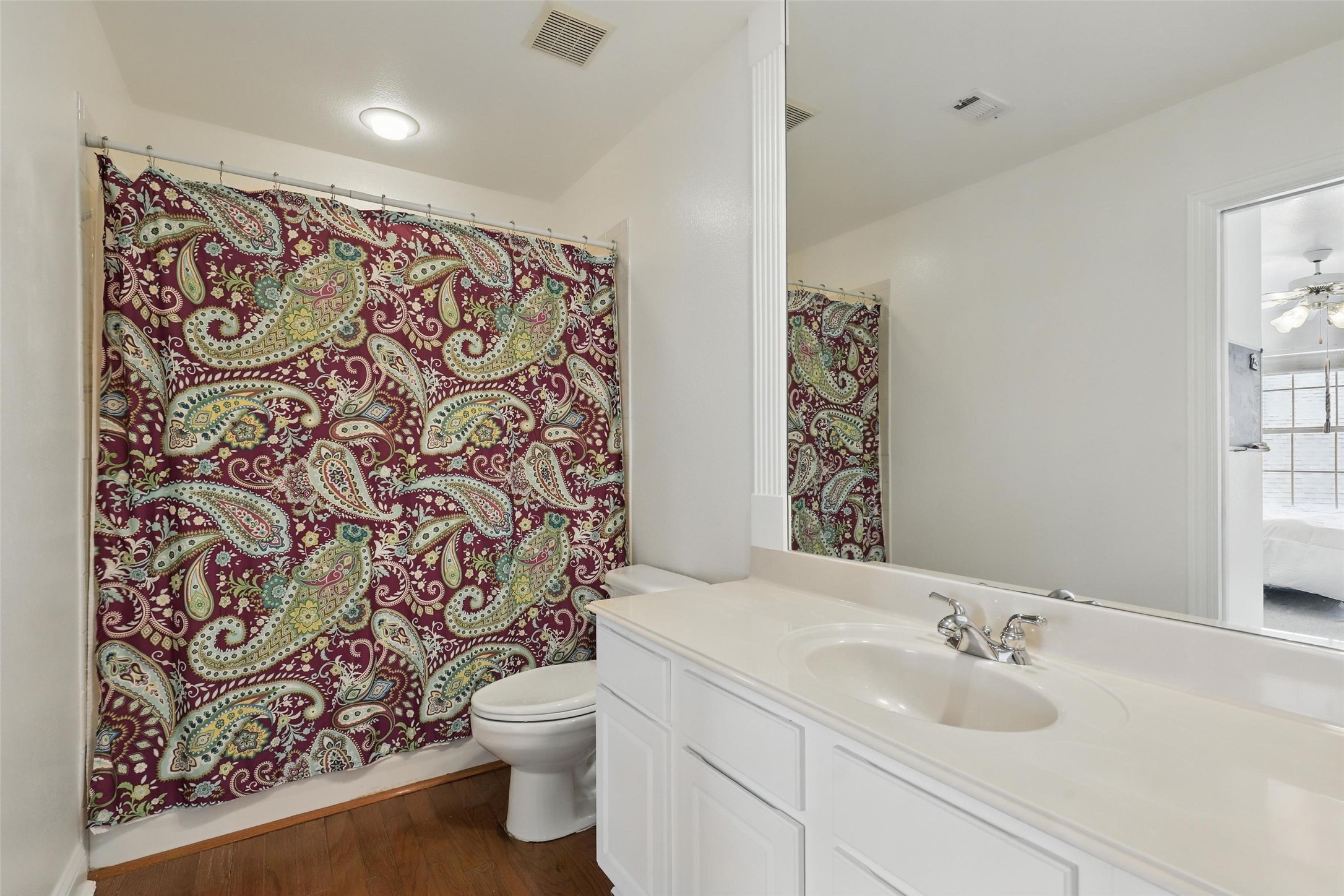 2824 Greenway Drive