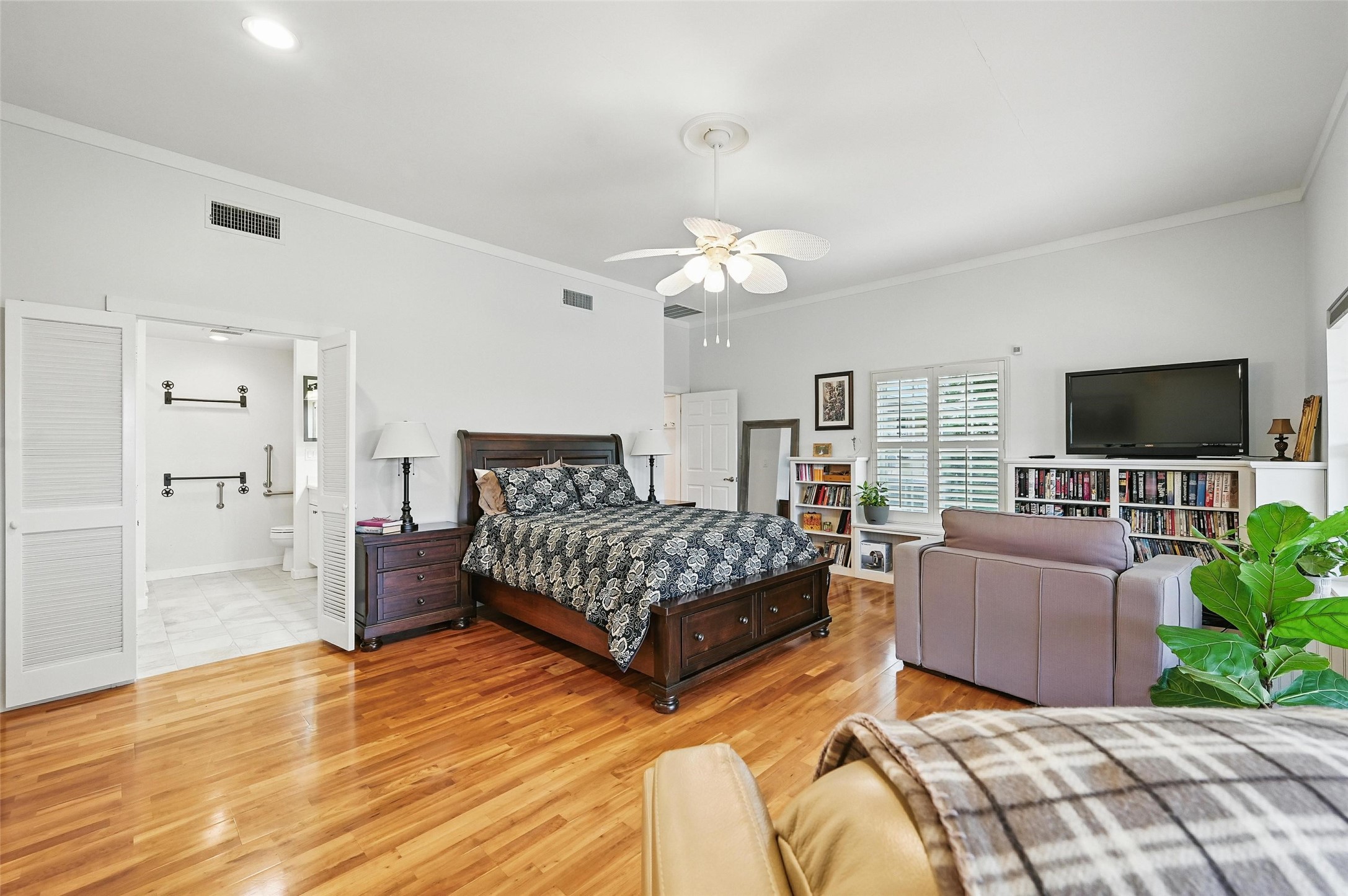 2116 Darby Dan Court