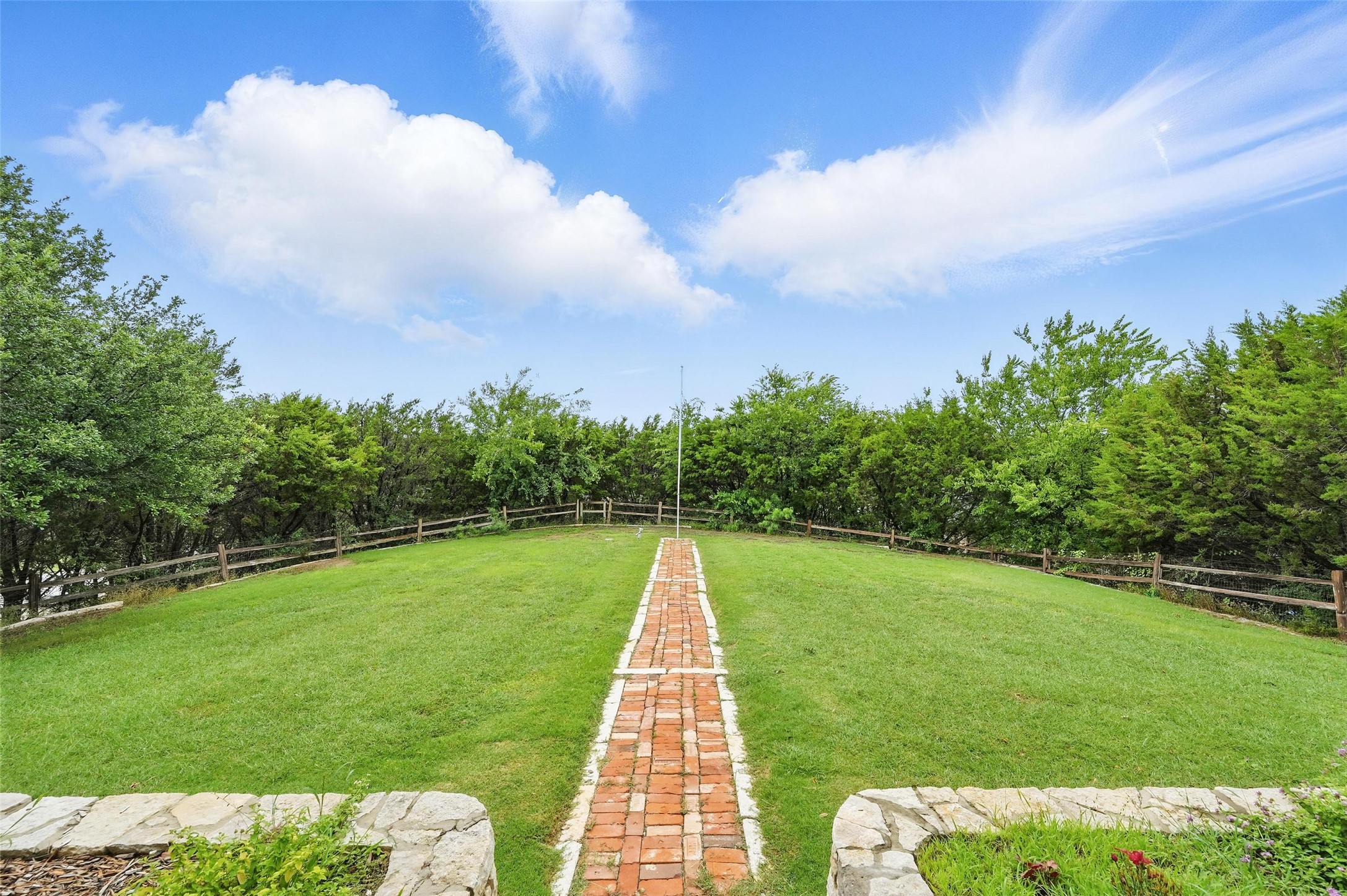 2116 Darby Dan Court