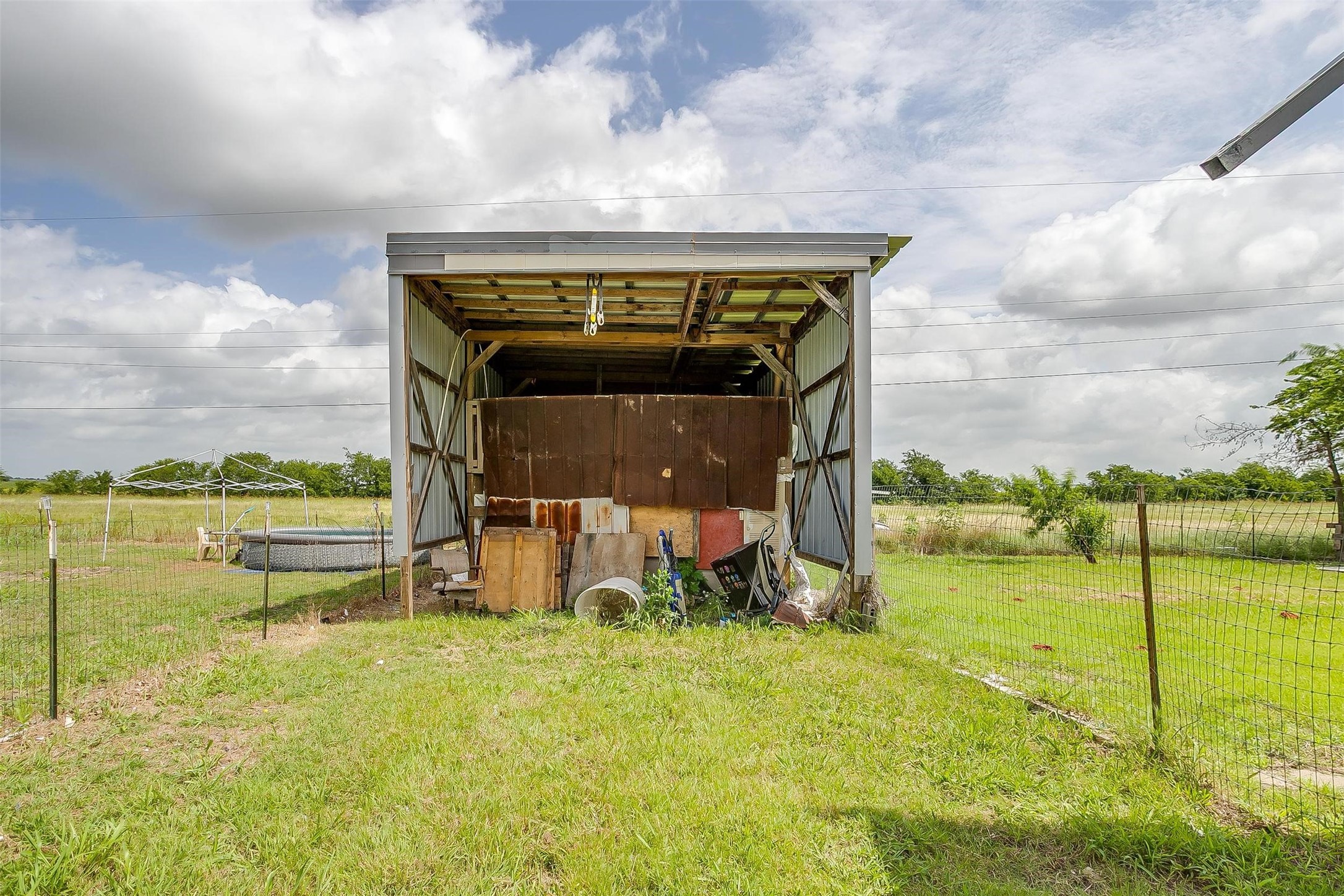 1021 Tanglewood Drive