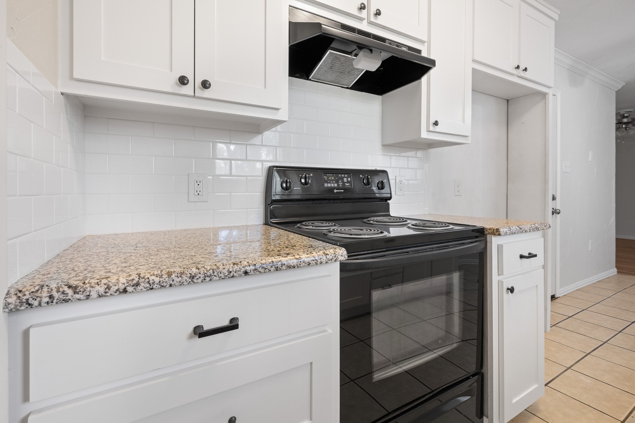 721 SW Hillside Drive