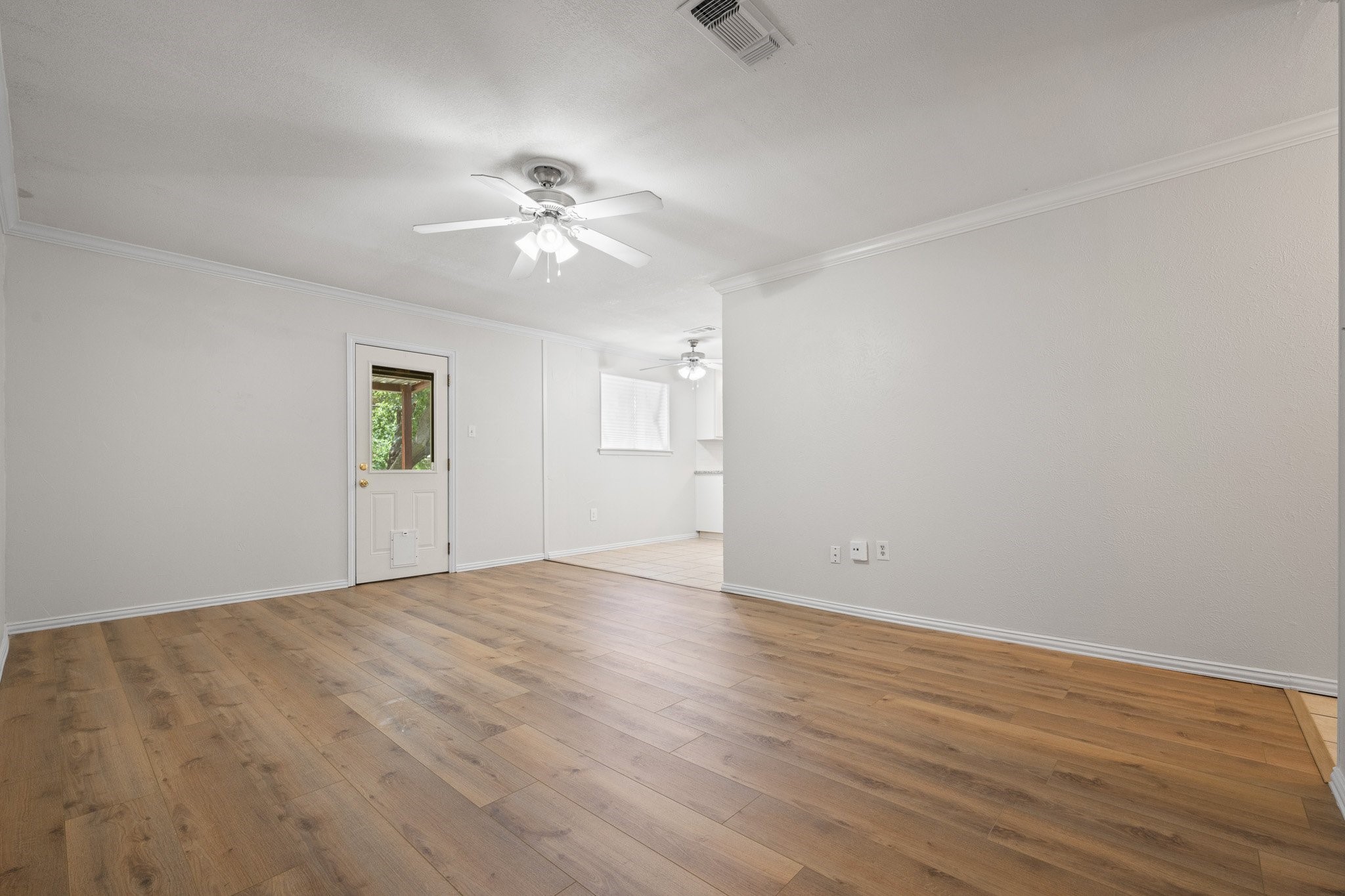 721 SW Hillside Drive