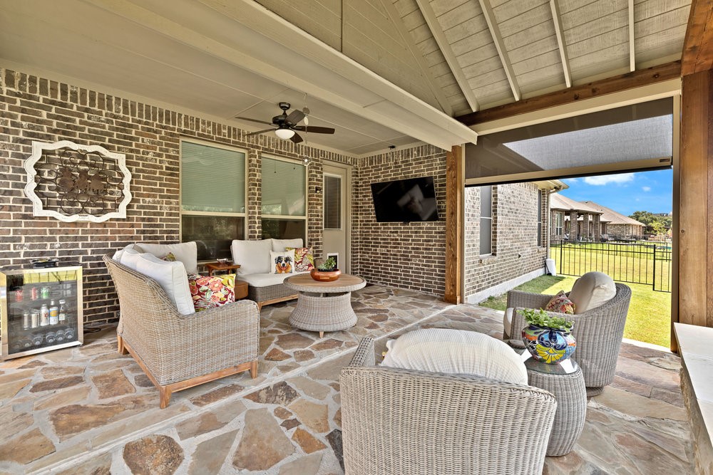 5833 Backshore Drive