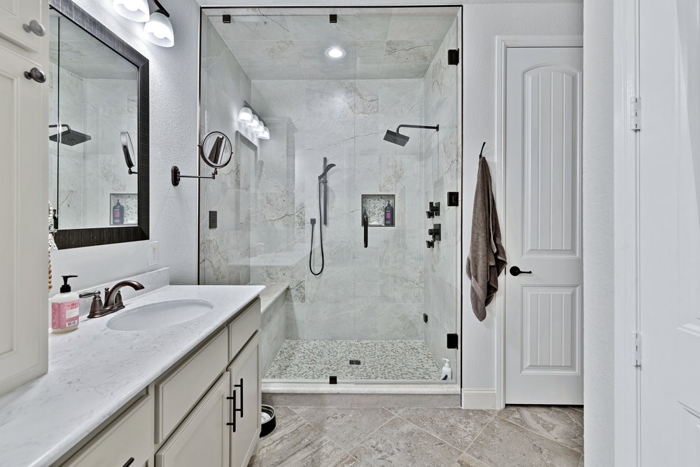 5833 Backshore Drive