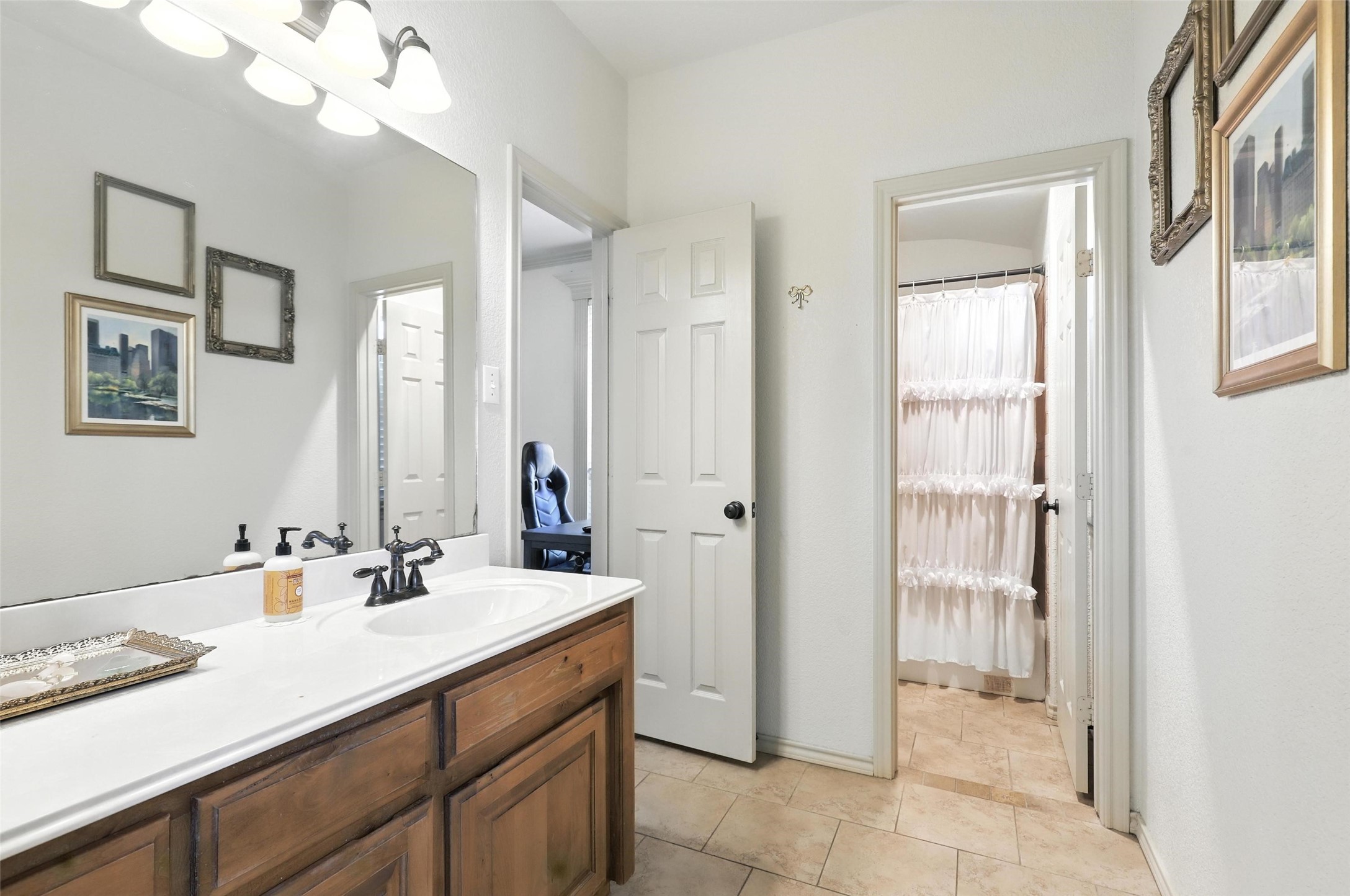 9949 Tantarra Drive