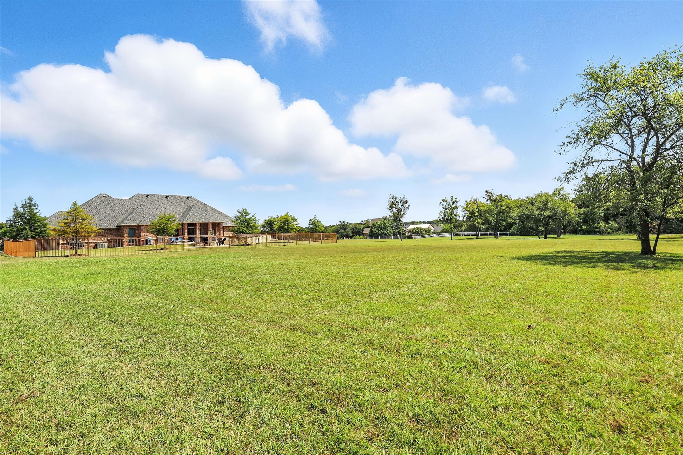 9949 Tantarra Drive