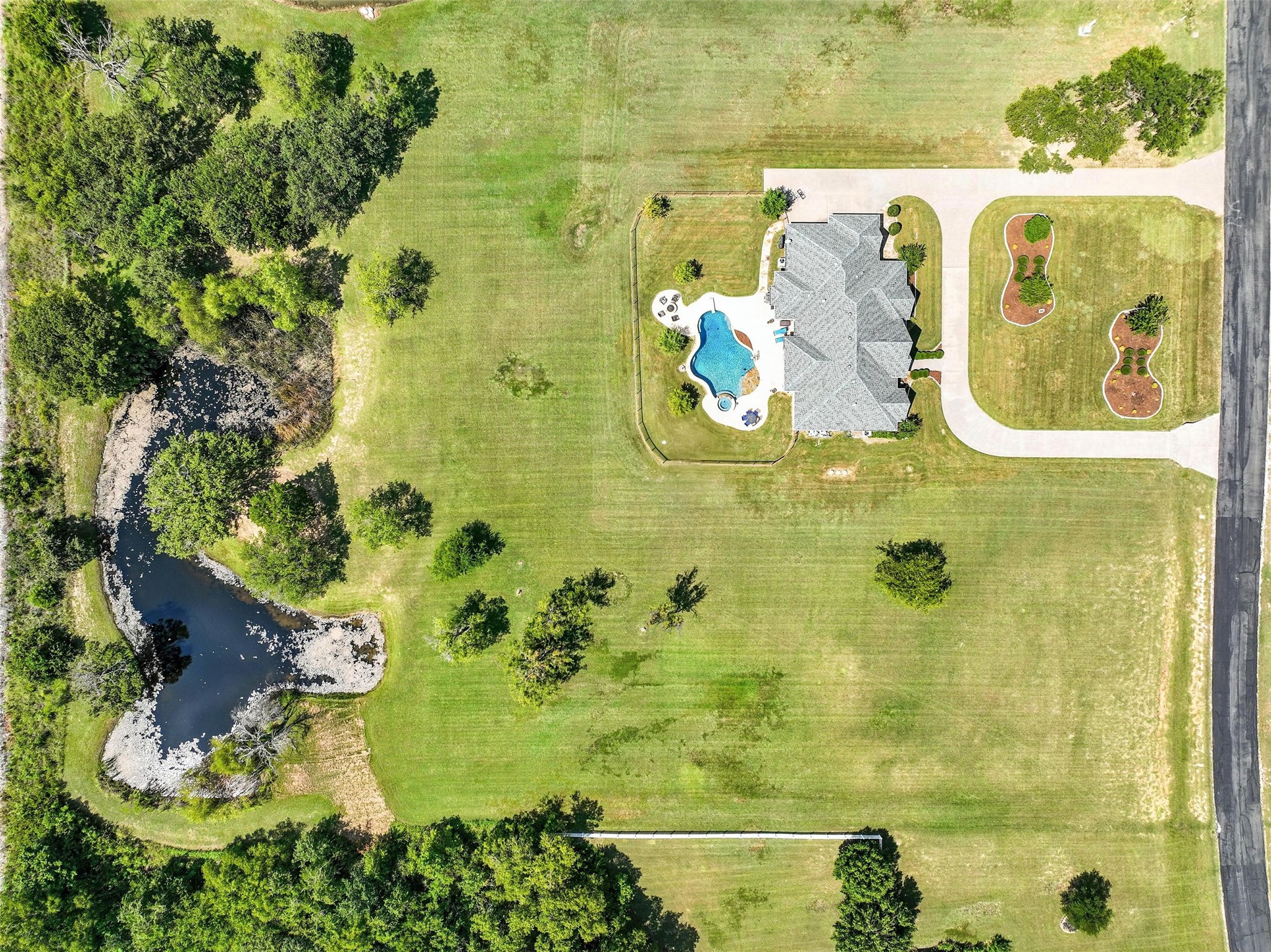 9949 Tantarra Drive