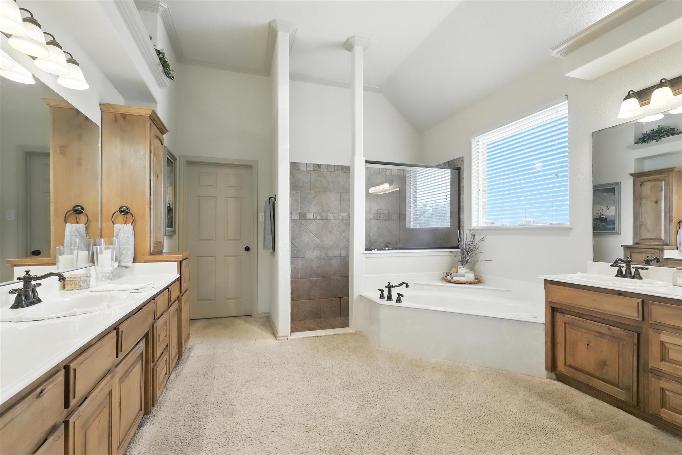 9949 Tantarra Drive
