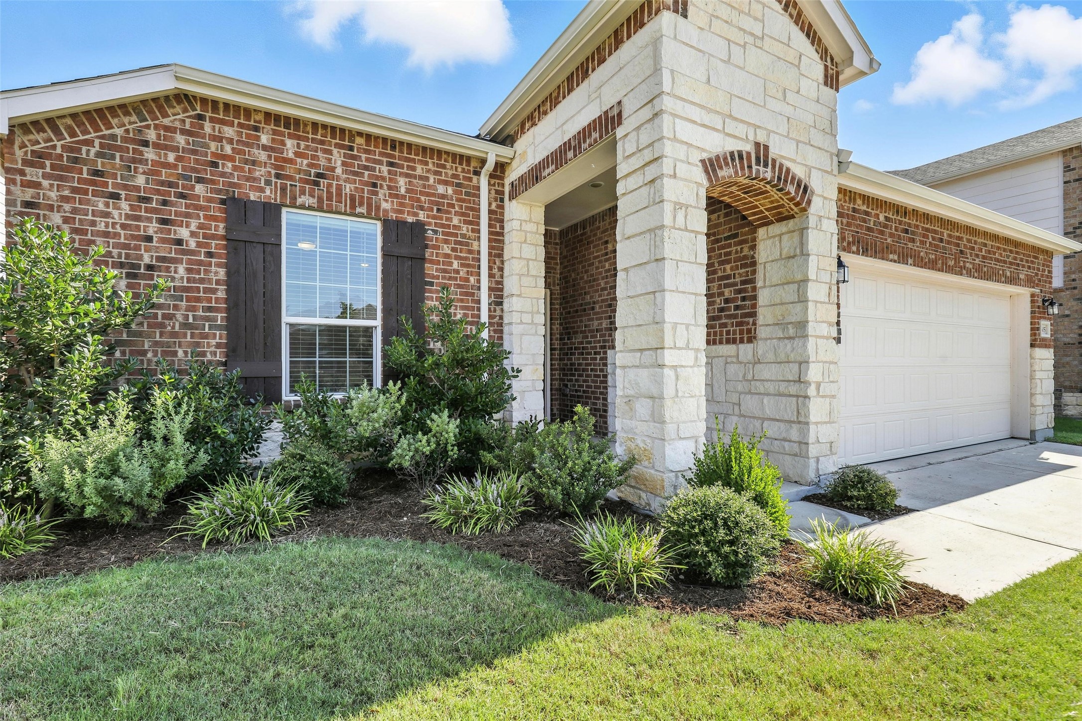 5605 Apple Grove Way