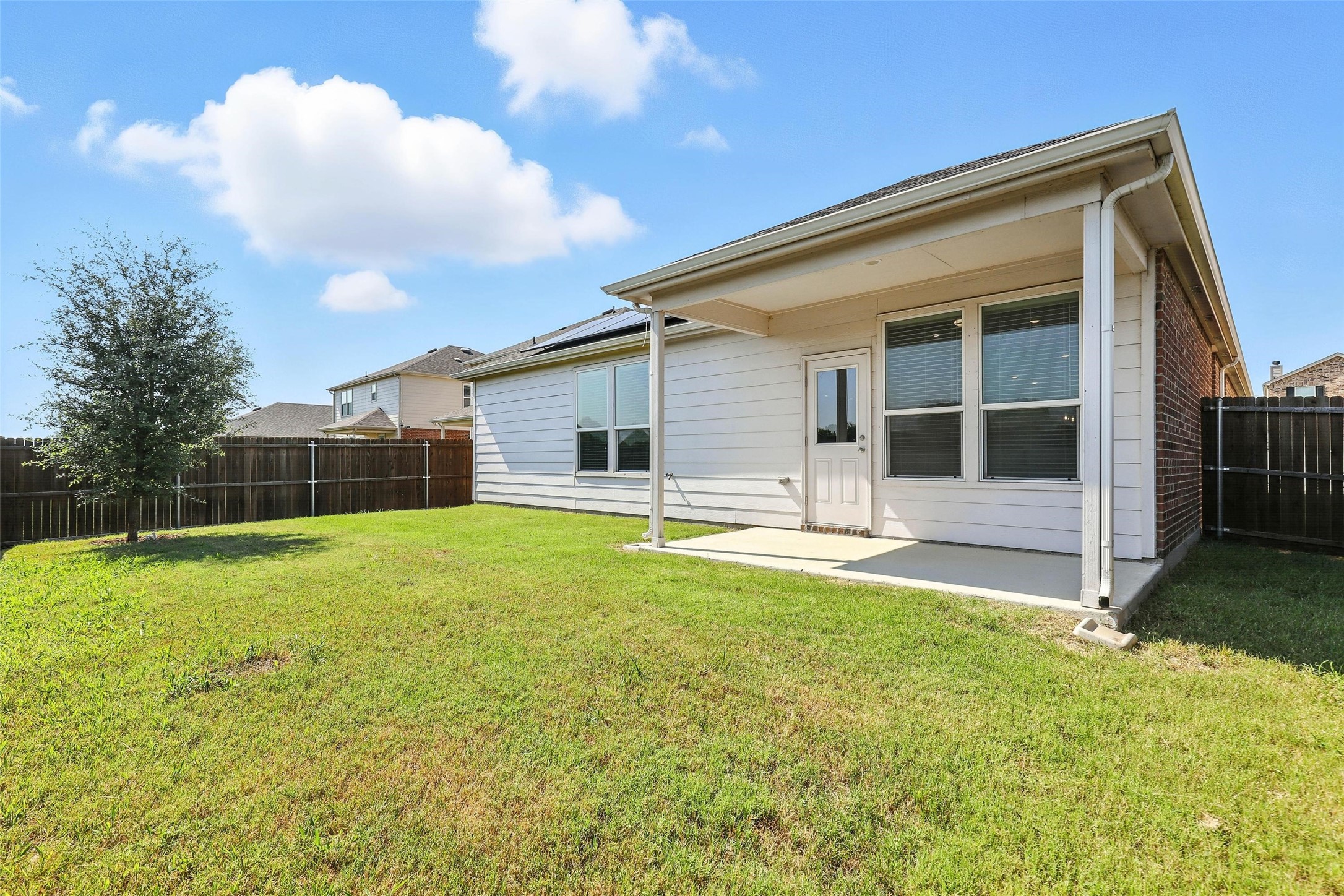 5605 Apple Grove Way