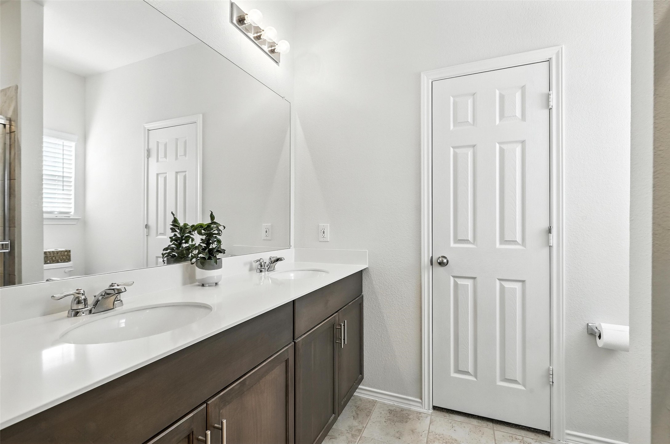 5605 Apple Grove Way